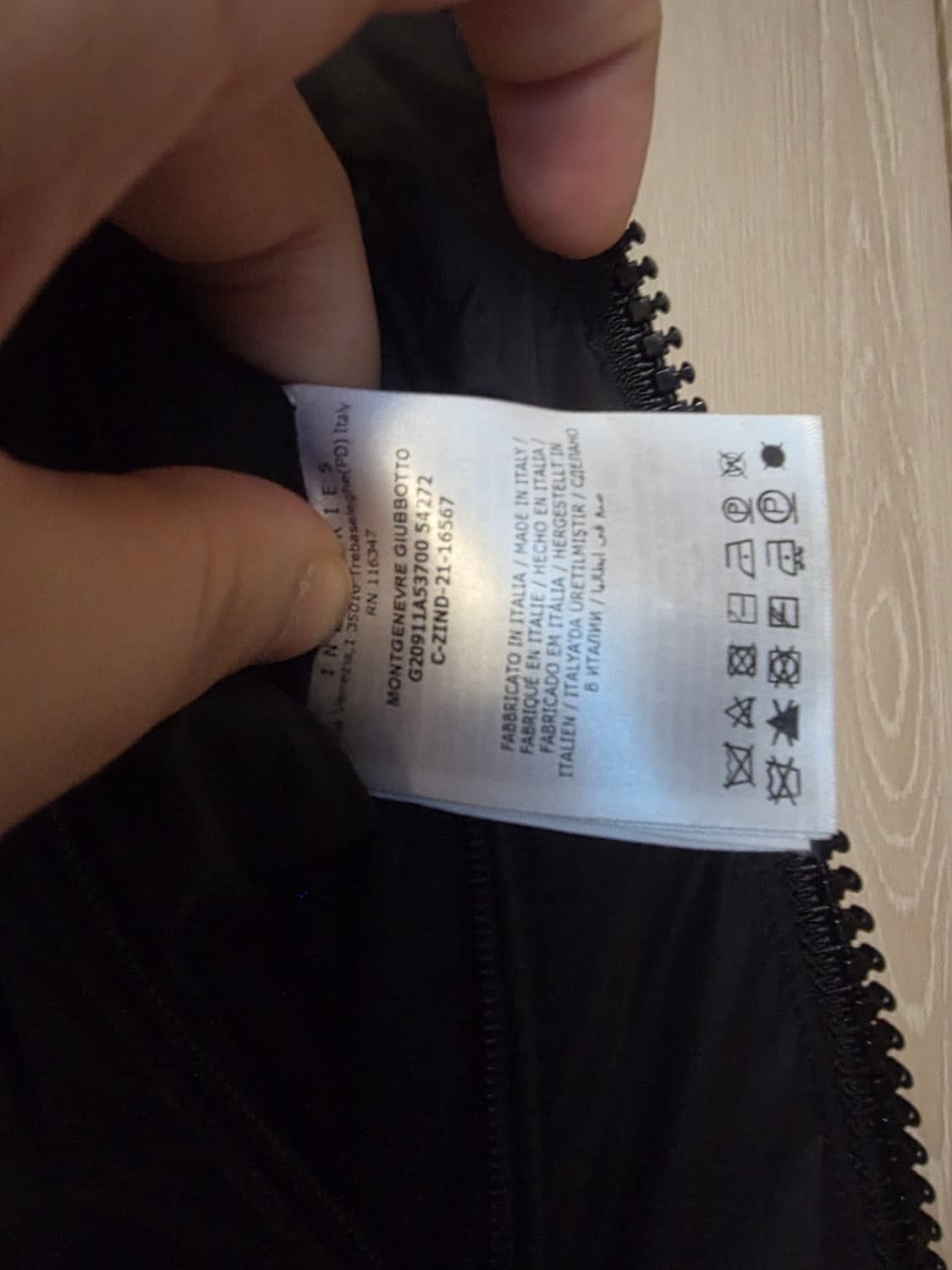 [5사이즈] 몽클레어 몽제네브르 블랙 숏 다운 패딩 상품이미지7