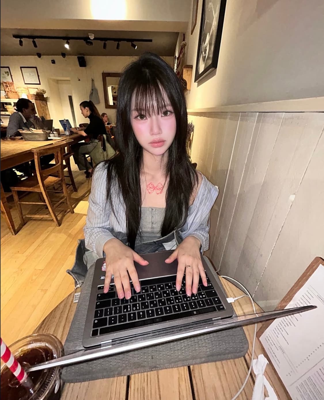 노엘라 오모모 스트라이프 셔츠 sociu shirt blue 상품이미지3