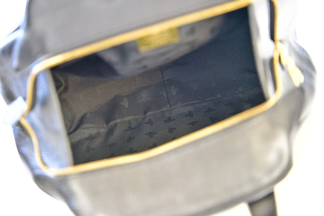 비비안웨스트우드 야스민 빅 토트백 상품이미지9