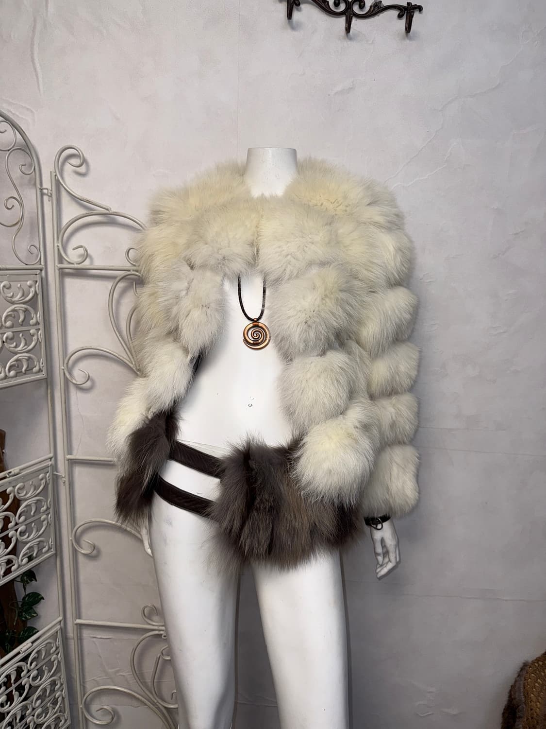 Ivory saga fox fur short jacket  상품이미지5