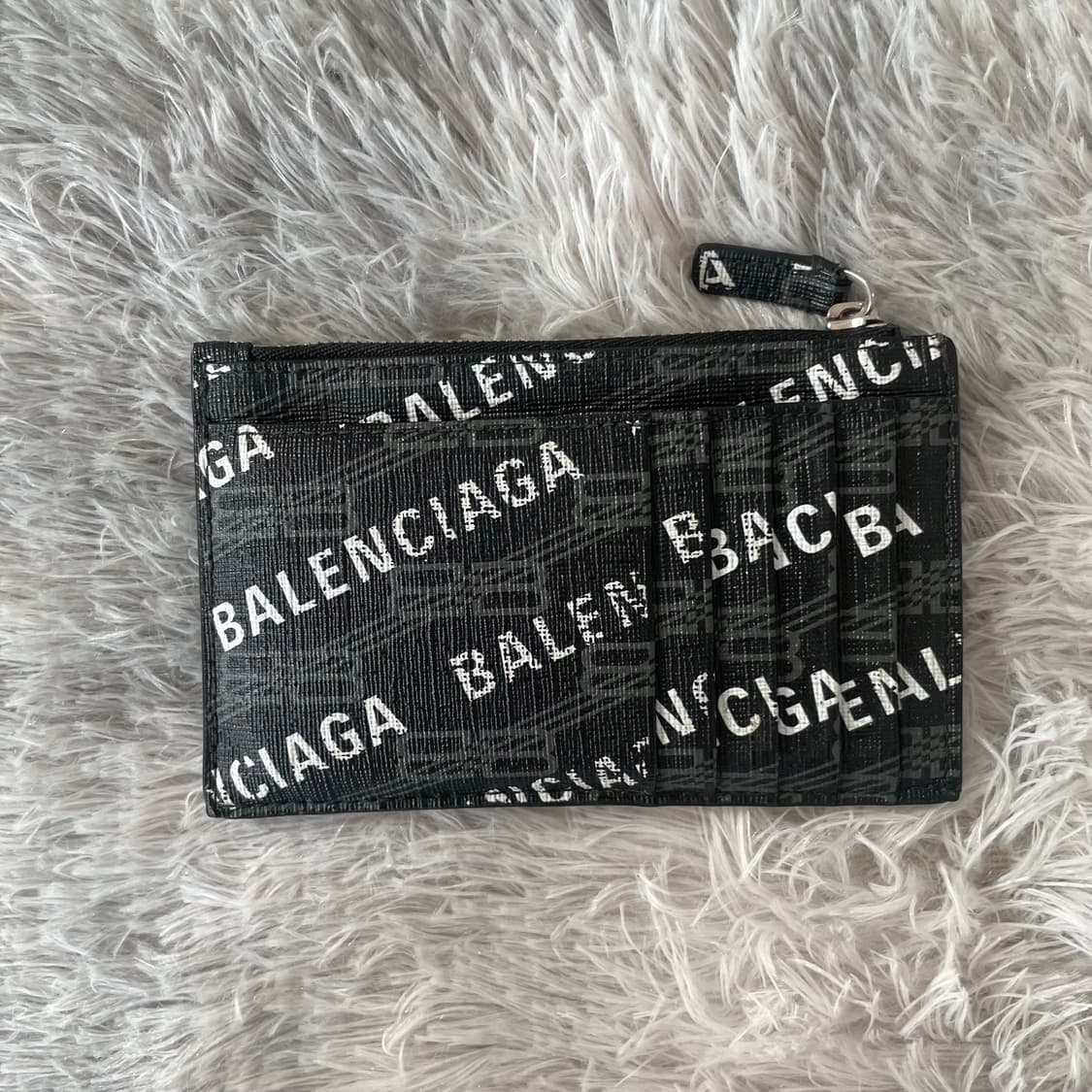 [정품] 발렌시아가 BB 모노그램 지갑 상품이미지1