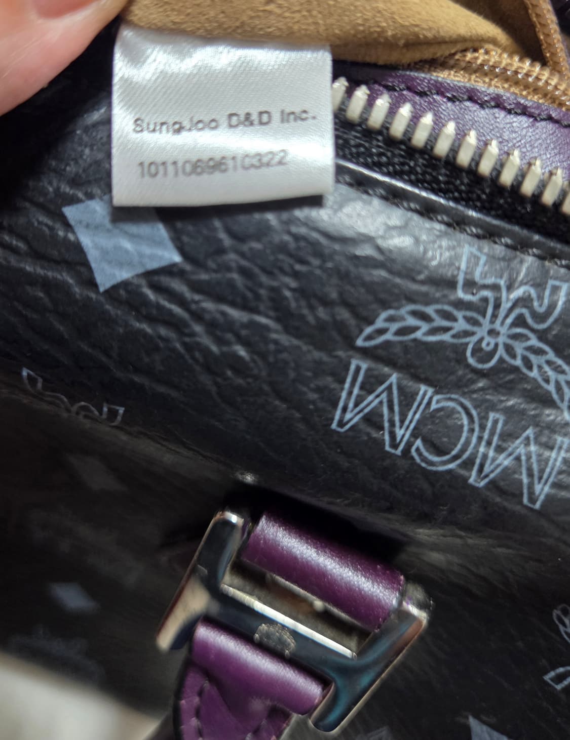 MCM 비세토스 라이언 프린트 보스턴백 상품이미지10