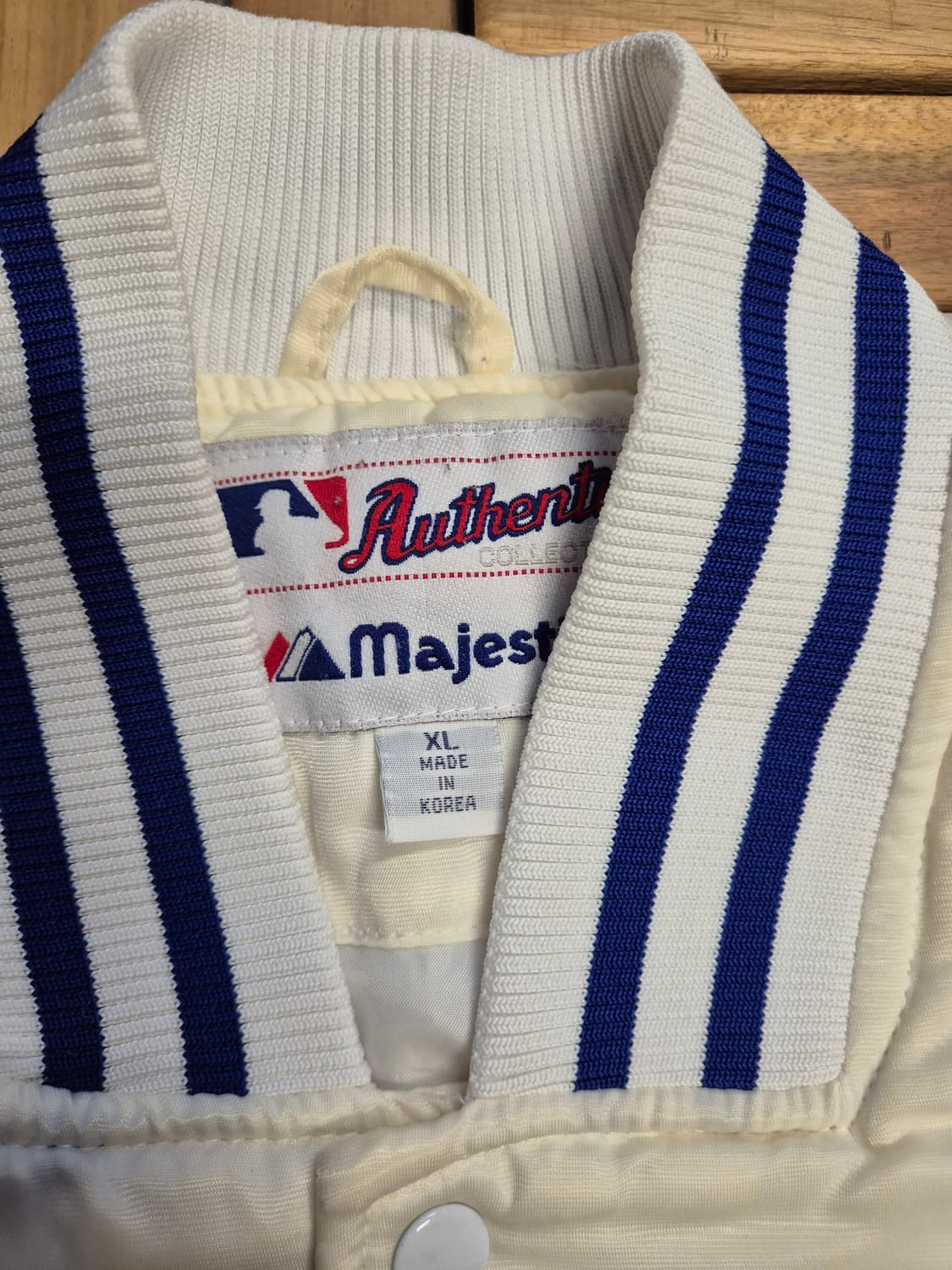 90s Majestic LA 다저스 아플리케 새틴 바시티 자켓 상품이미지2