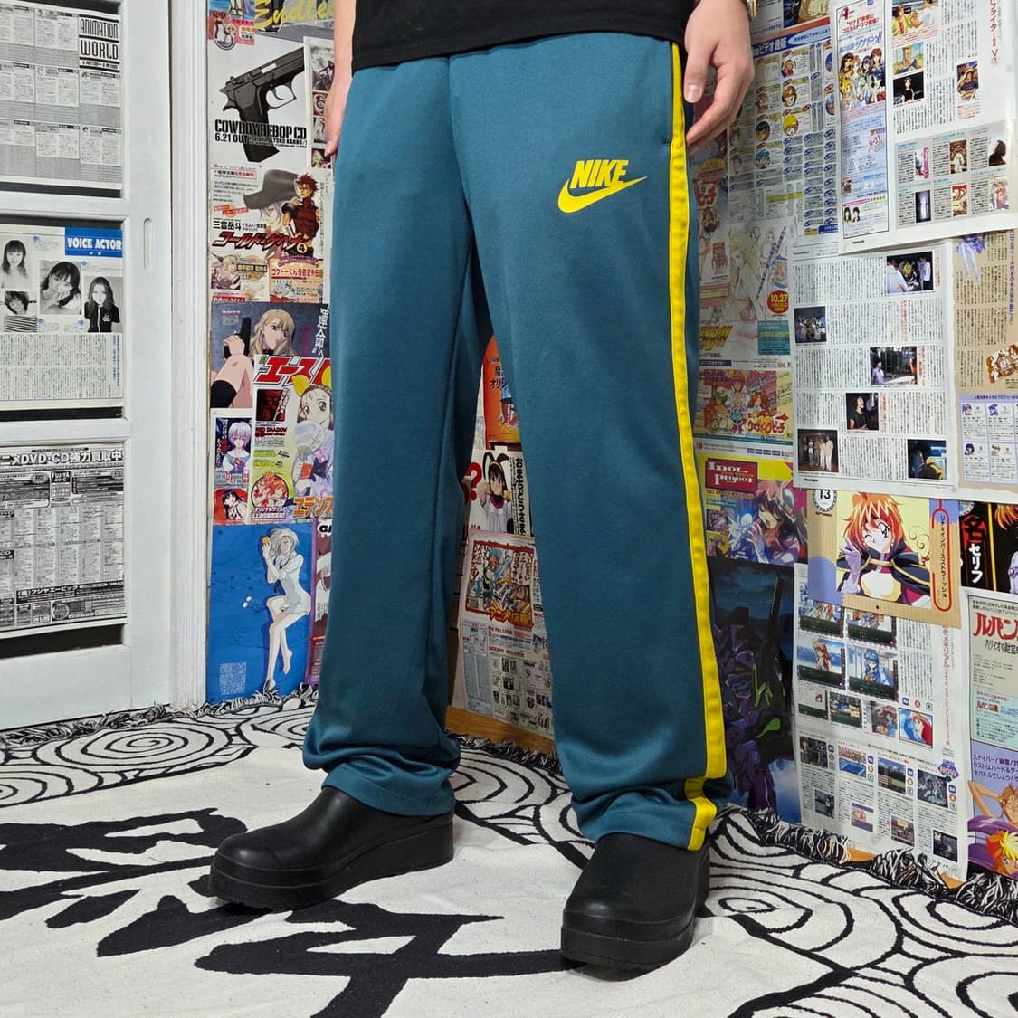 나이키 그린 사이드라인 스우시 트랙팬츠 상품이미지1