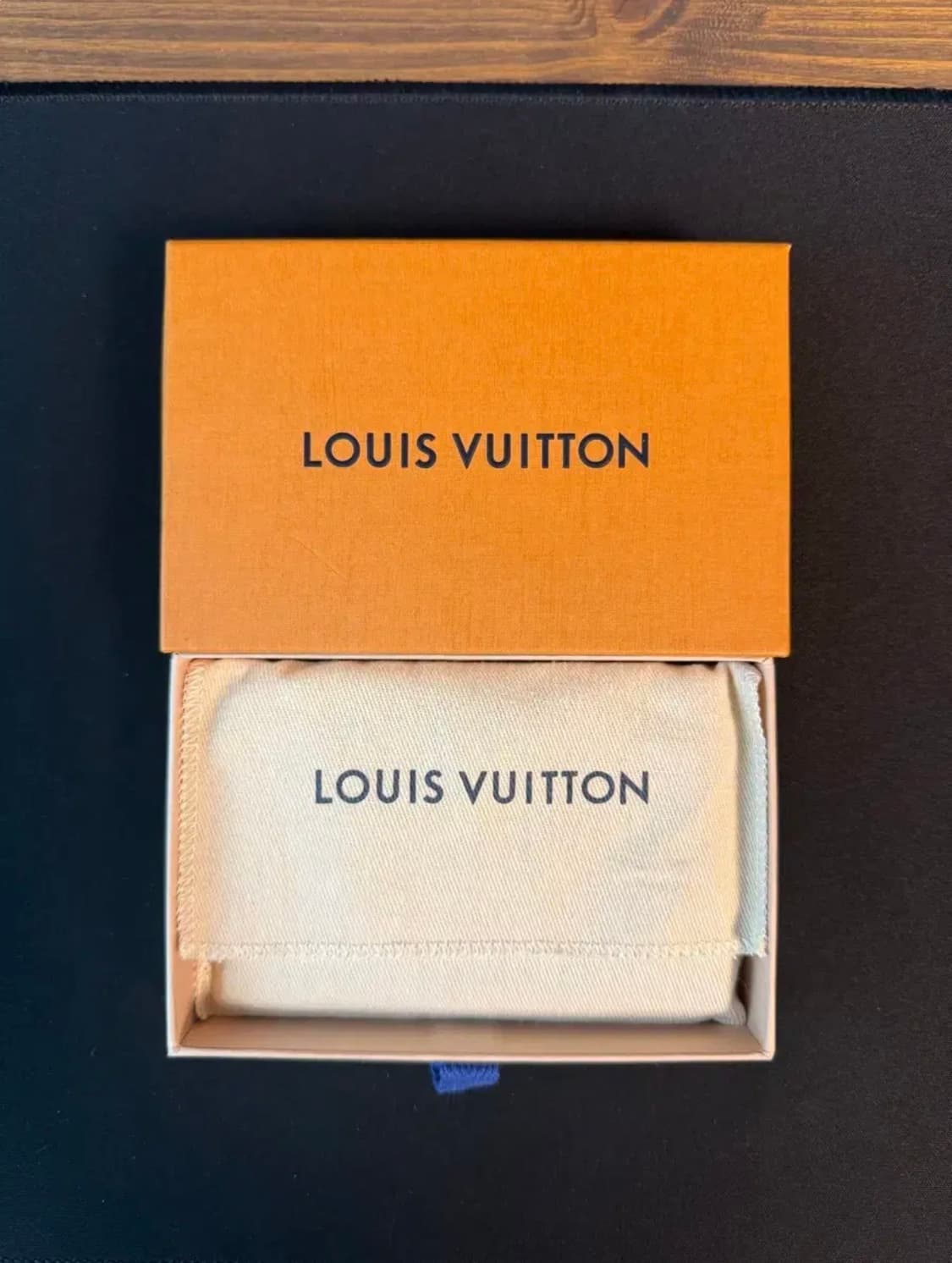 루이비통 x 니고 덕(duck) 반지갑 상품이미지5