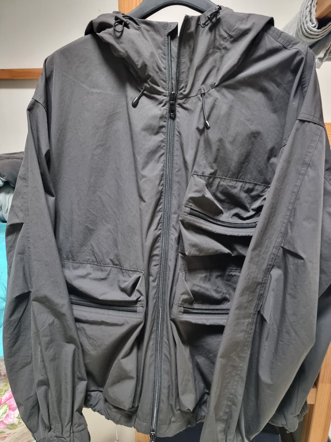 에잇세컨즈 바람막이 (멀티포켓 윈드브레이커) 상품이미지1