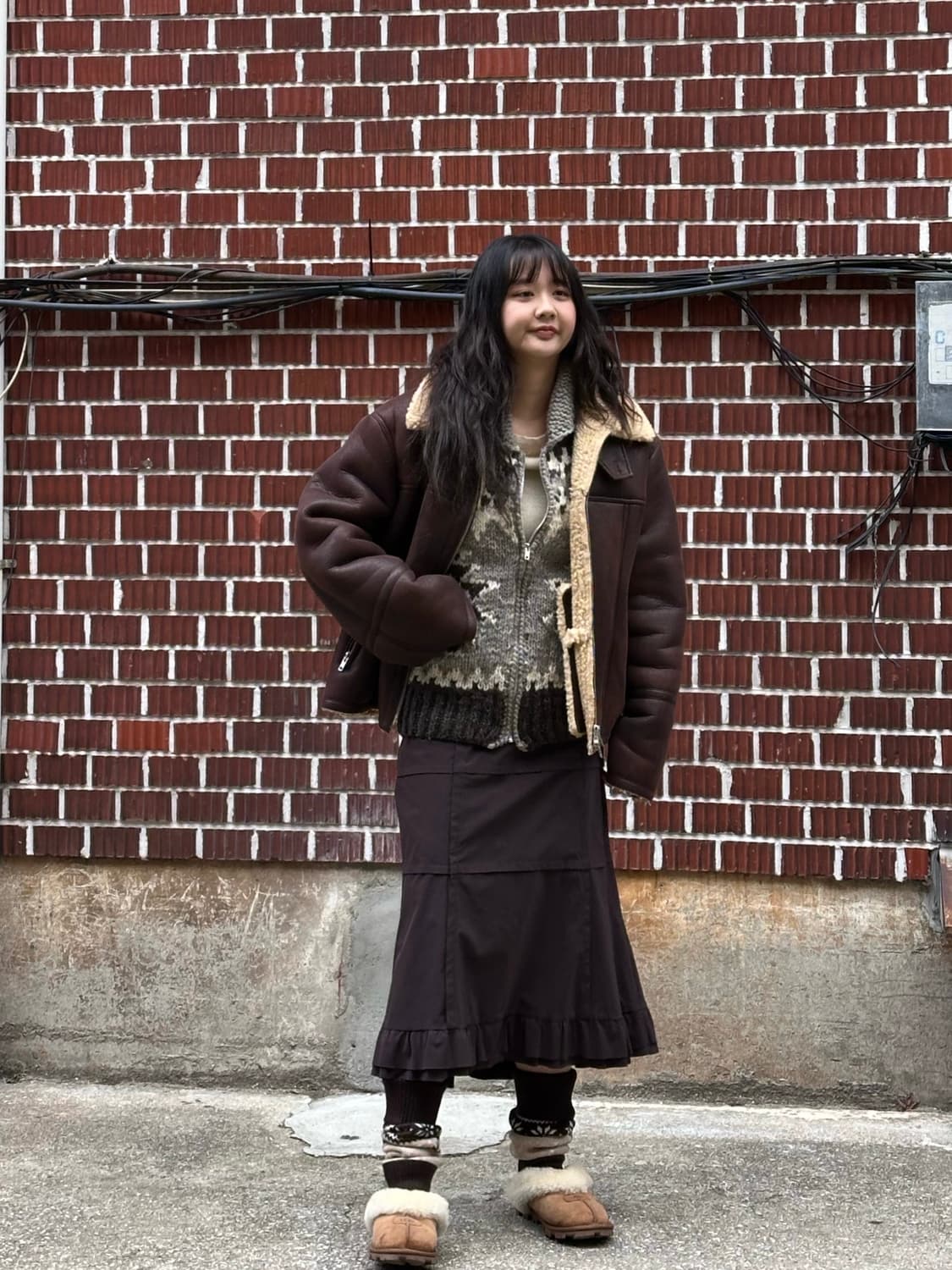 르마드 무스탕 코위찬 니트조끼 집업 폴로 니트 브라운 스커트 코디세트 상품이미지3