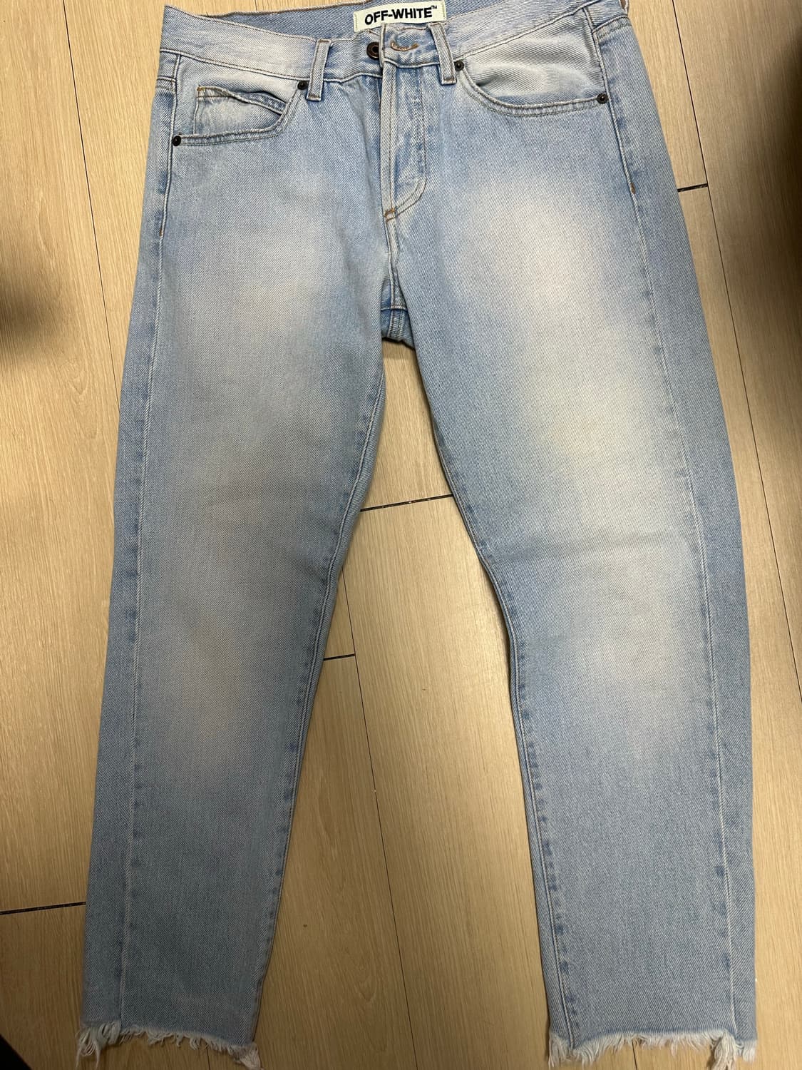 오프화이트 16fw 커팅크롭진 상품이미지1