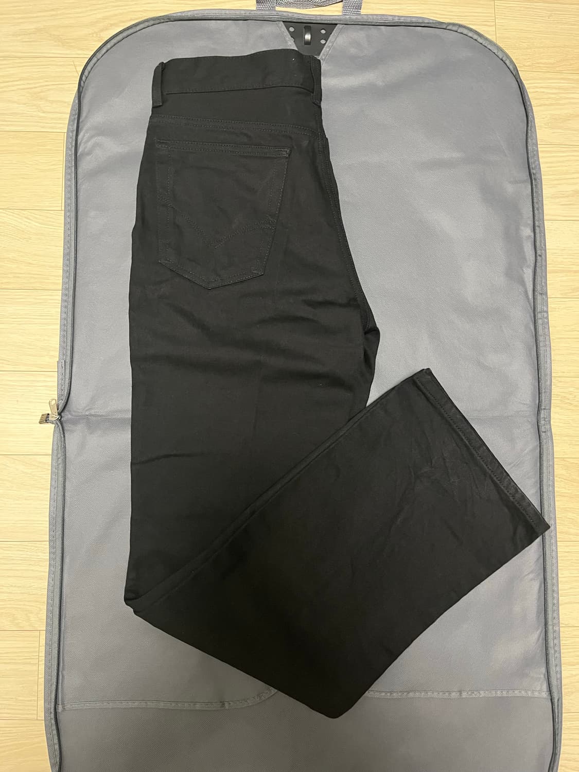 엘무드 레이 플레어 데님 퓨어블랙 44 상품이미지3