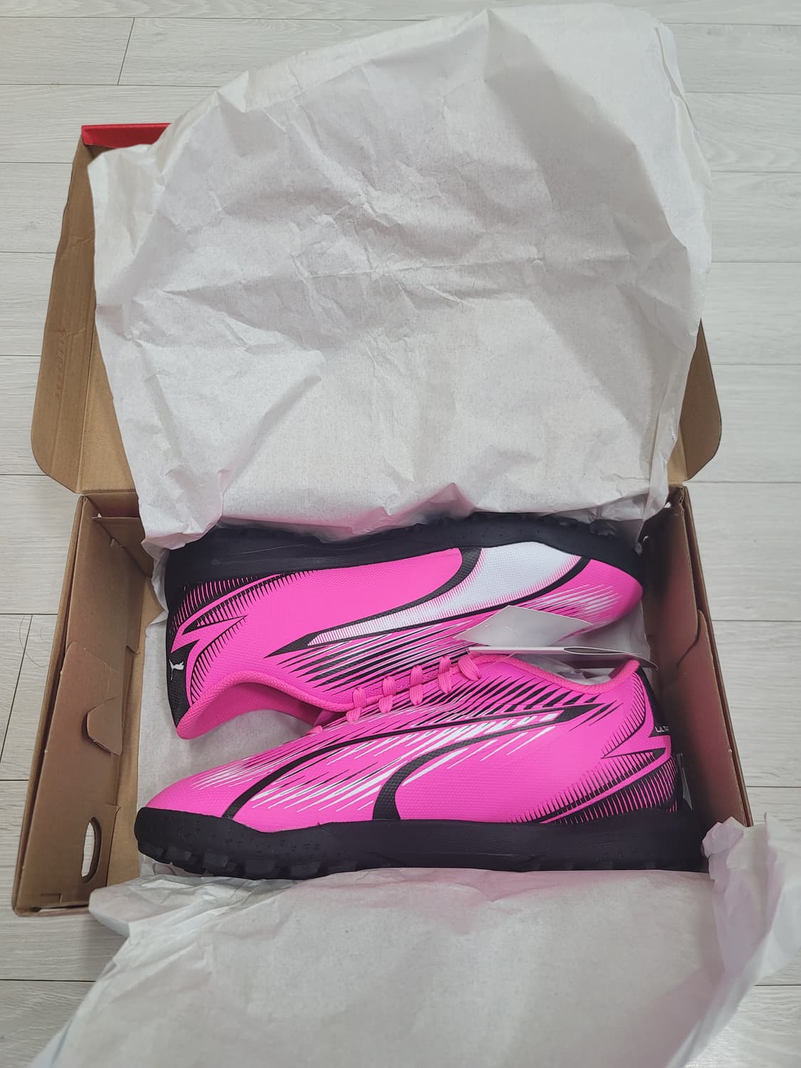 (250)푸마 풋살화 울트라 플레이 TT[대전 직거래도 가능] 상품이미지2