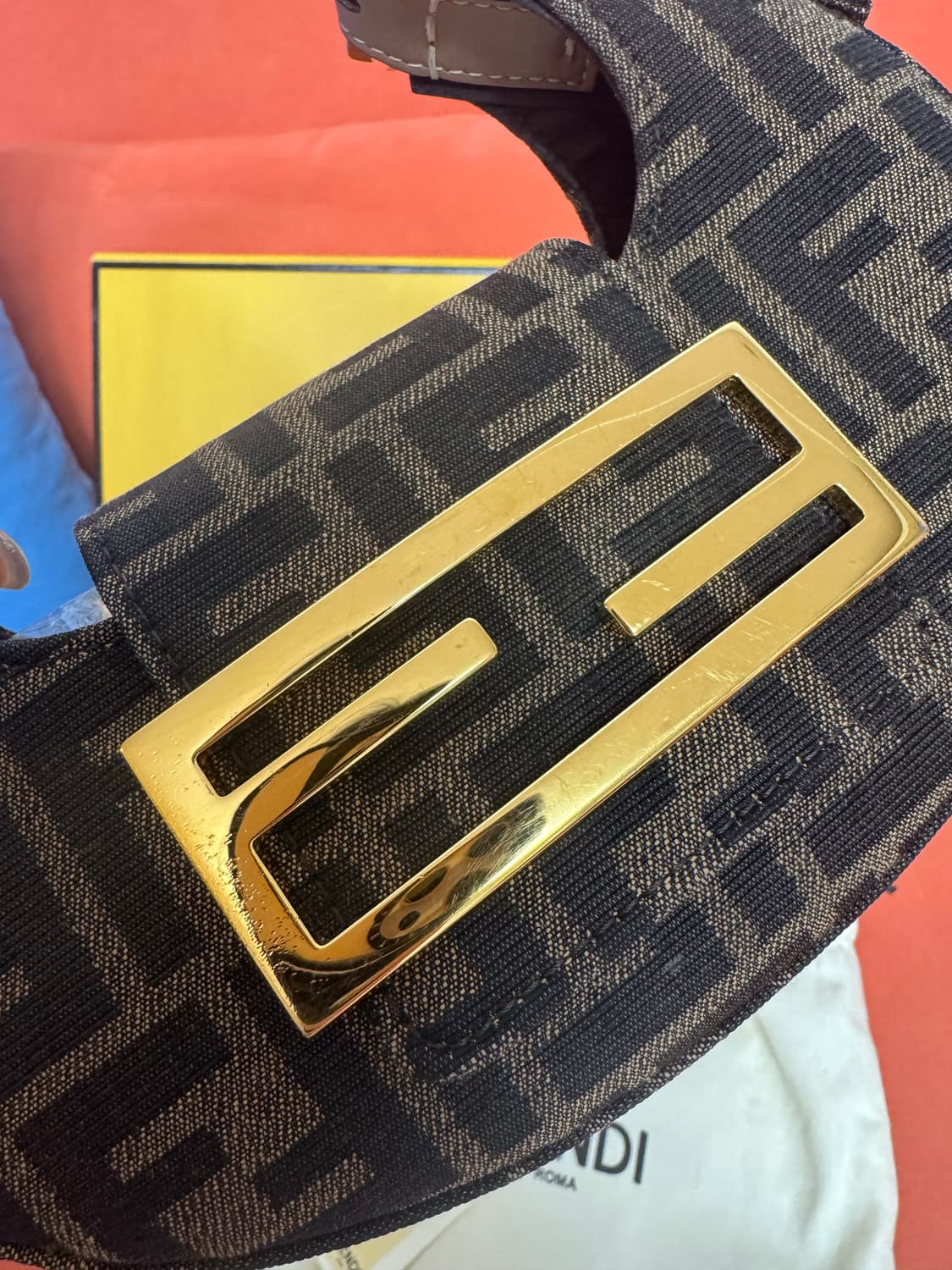 펜디 쿠키백 풀박스 상품이미지4