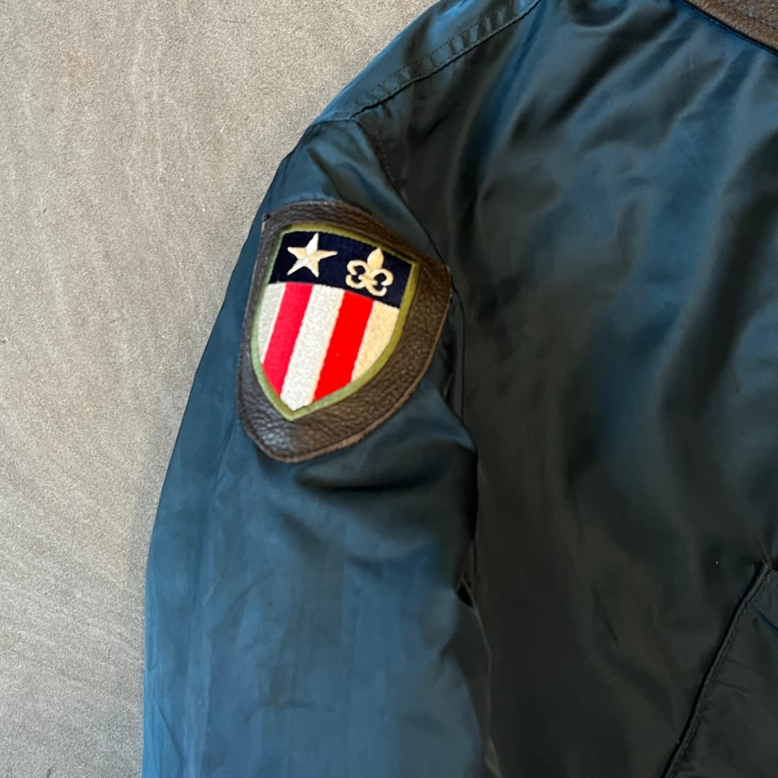 알파인더스트리 레더 카라 cwu-45p 자켓 상품이미지5