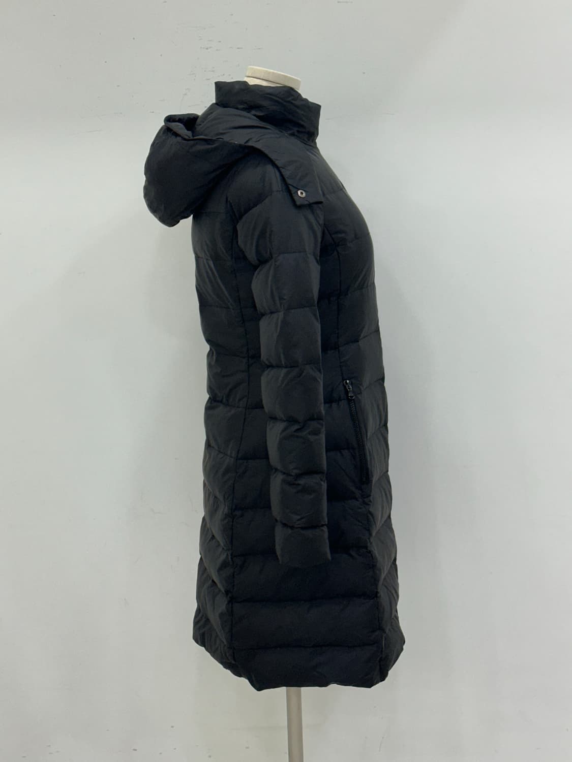 질샌더 여성 블랙 패딩 상품이미지3