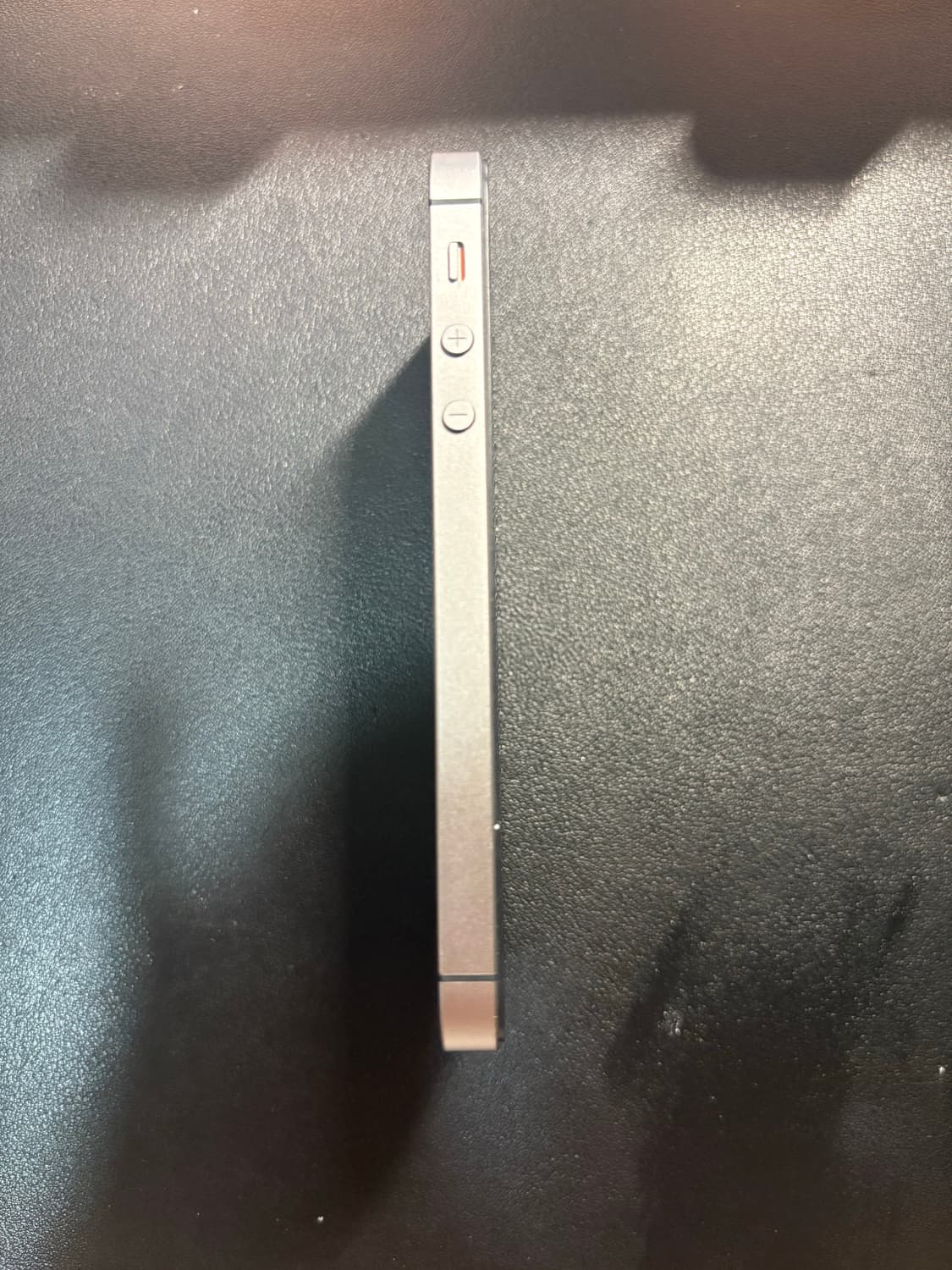 아이폰 SE1 스페이스그레이 128GB (카메라 무음) 상품이미지3