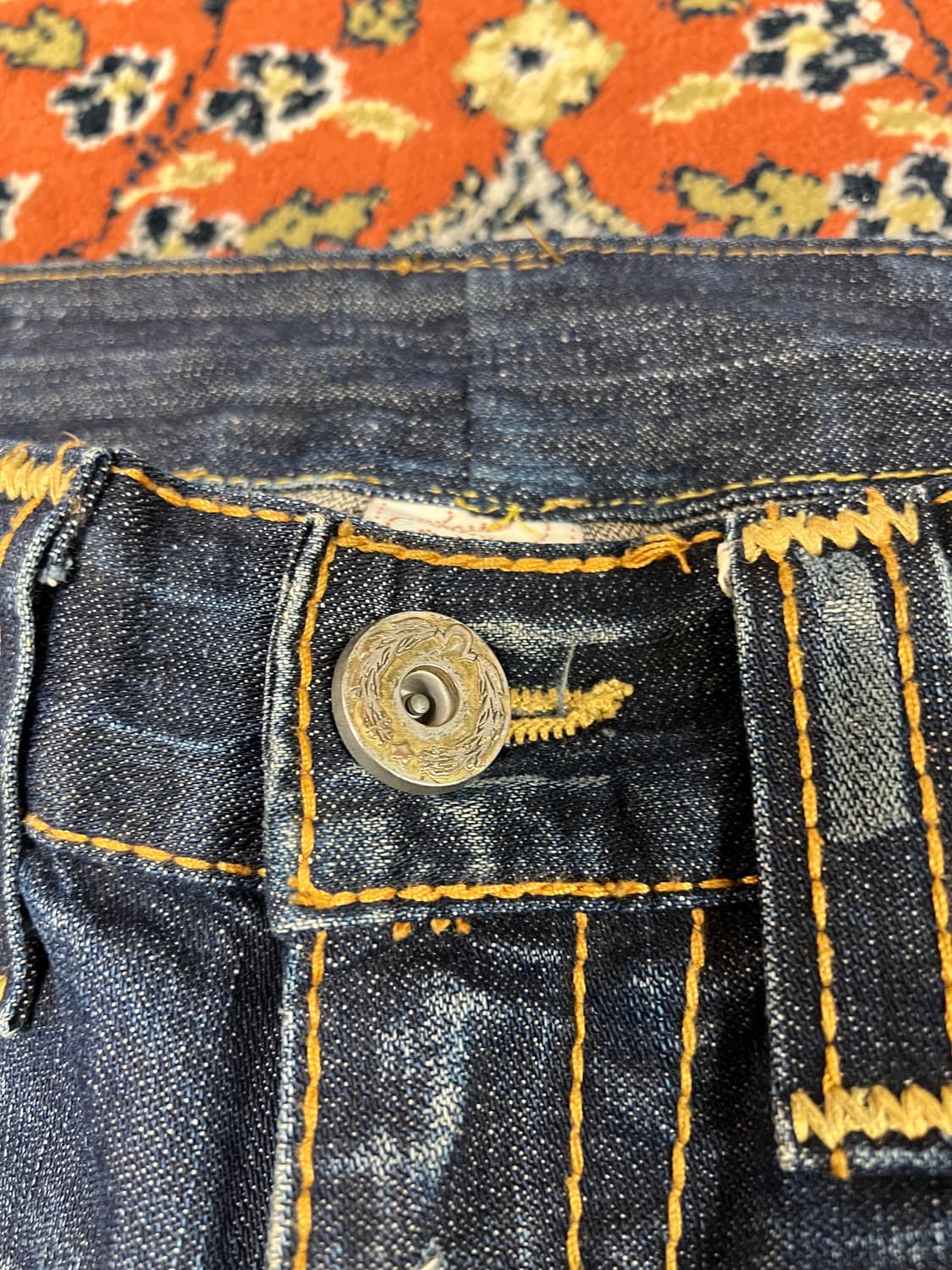 [34] 트루릴리전 패치 데님 팬츠 상품이미지6