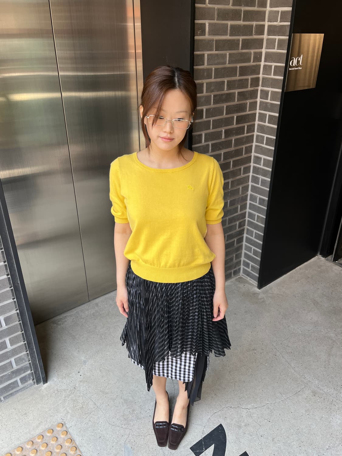 Burberry 버버리 로고 탑 옐로우 상품이미지4