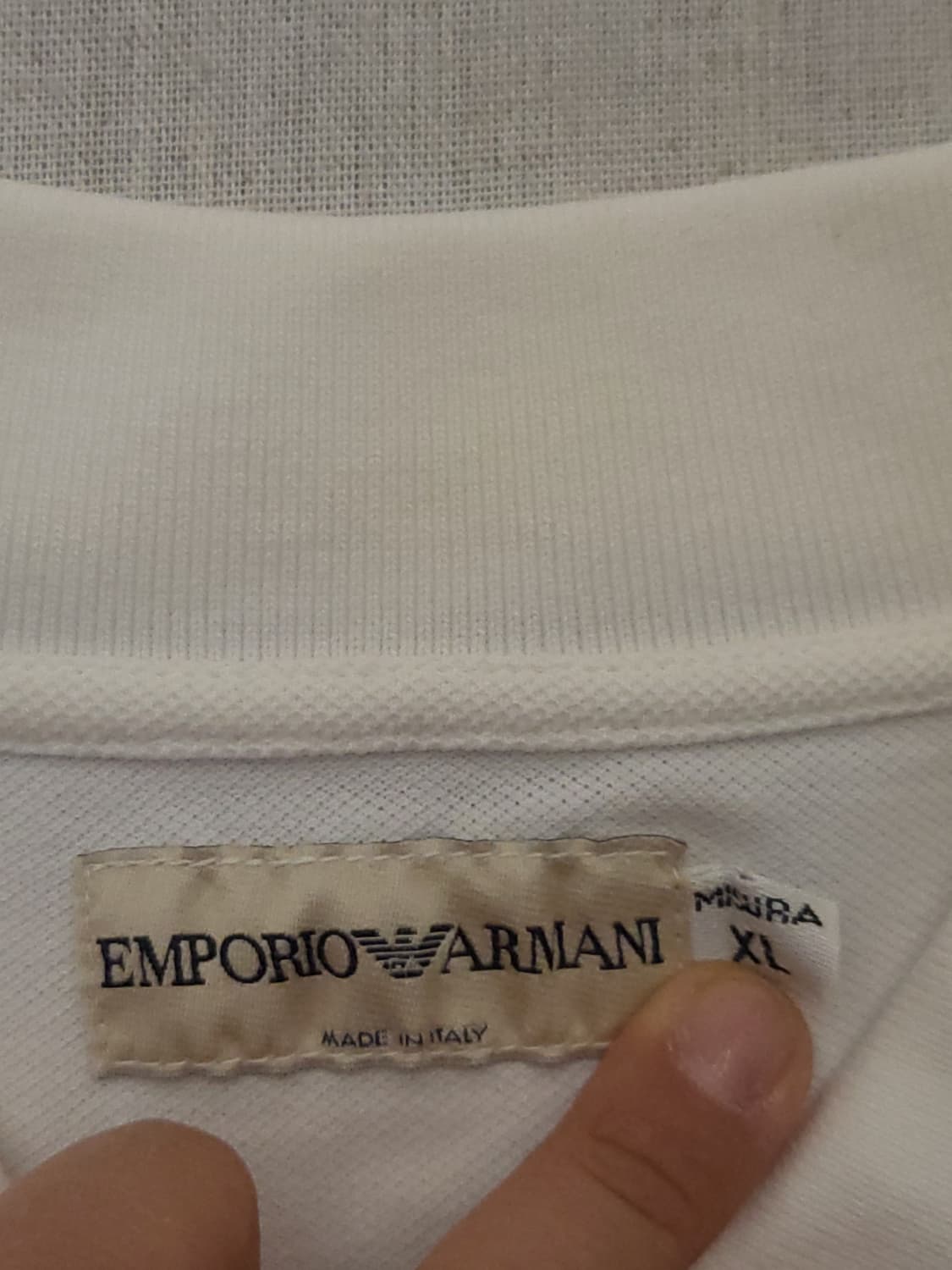 엠포리오 아르마니 화이트 반팔 폴로티 XL 상품이미지3