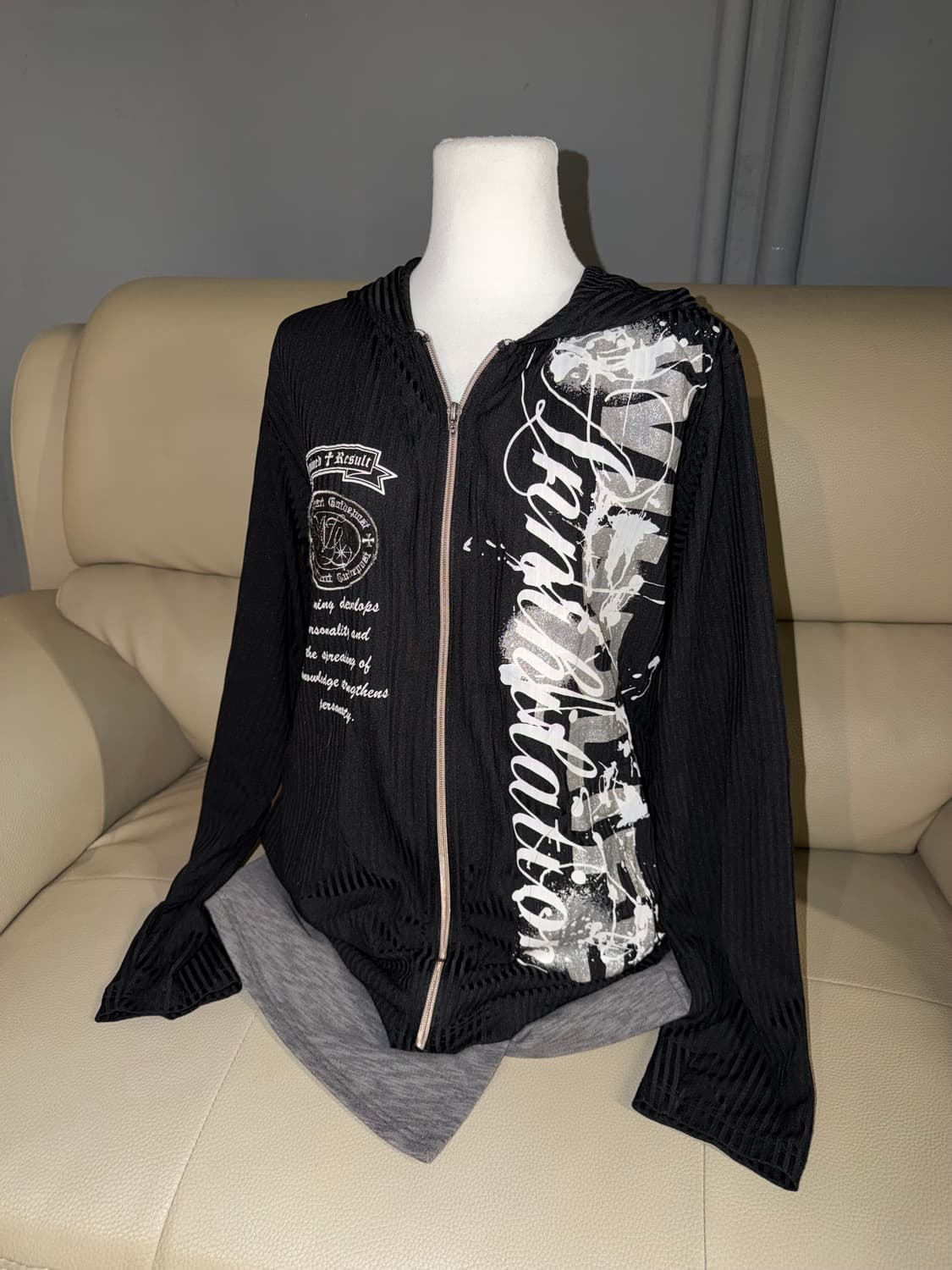 punk lettering & printing hood zip-up 상품이미지1