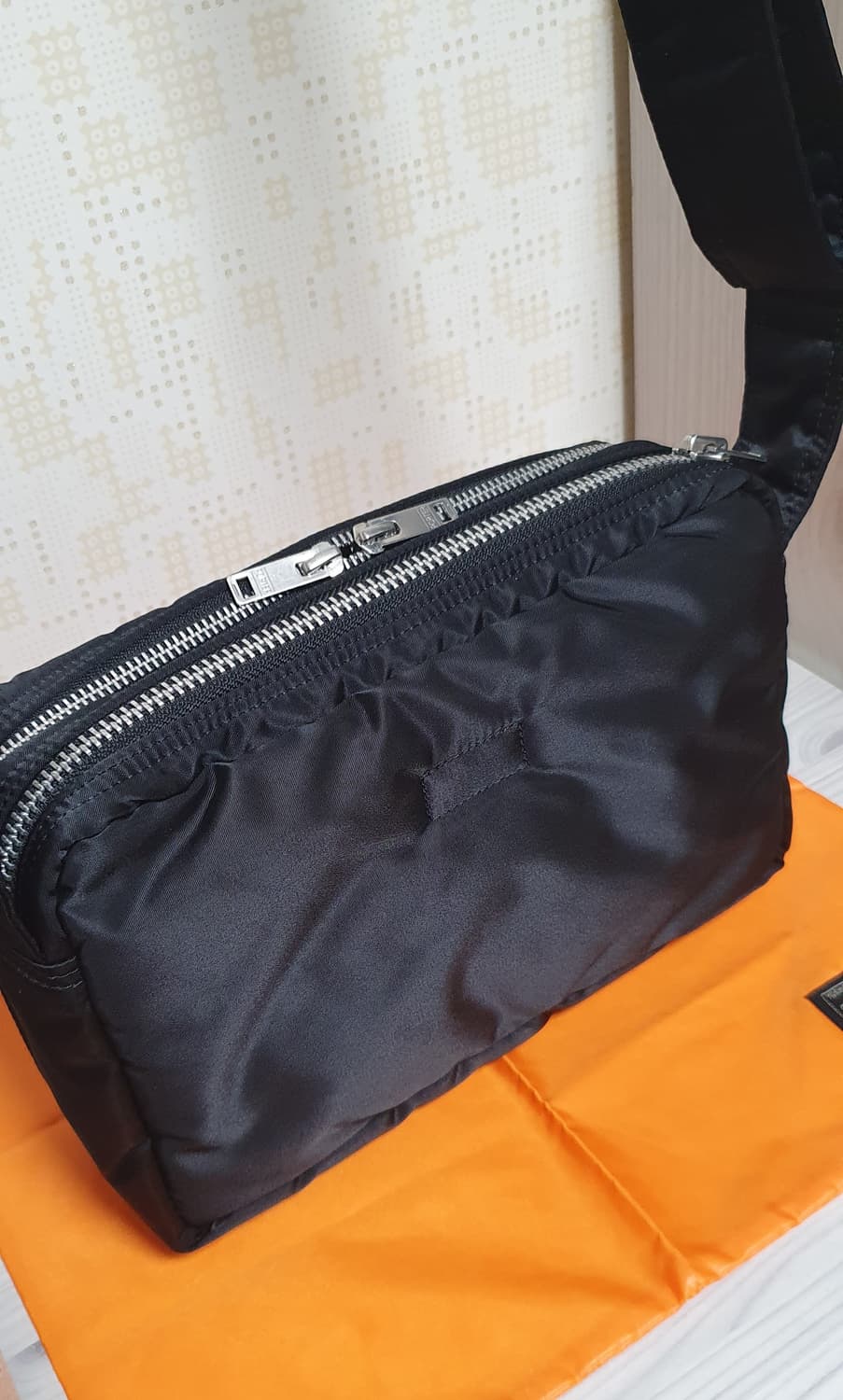 요시다 포터 탱커 숄더백 스몰 블랙 판매 상품이미지7