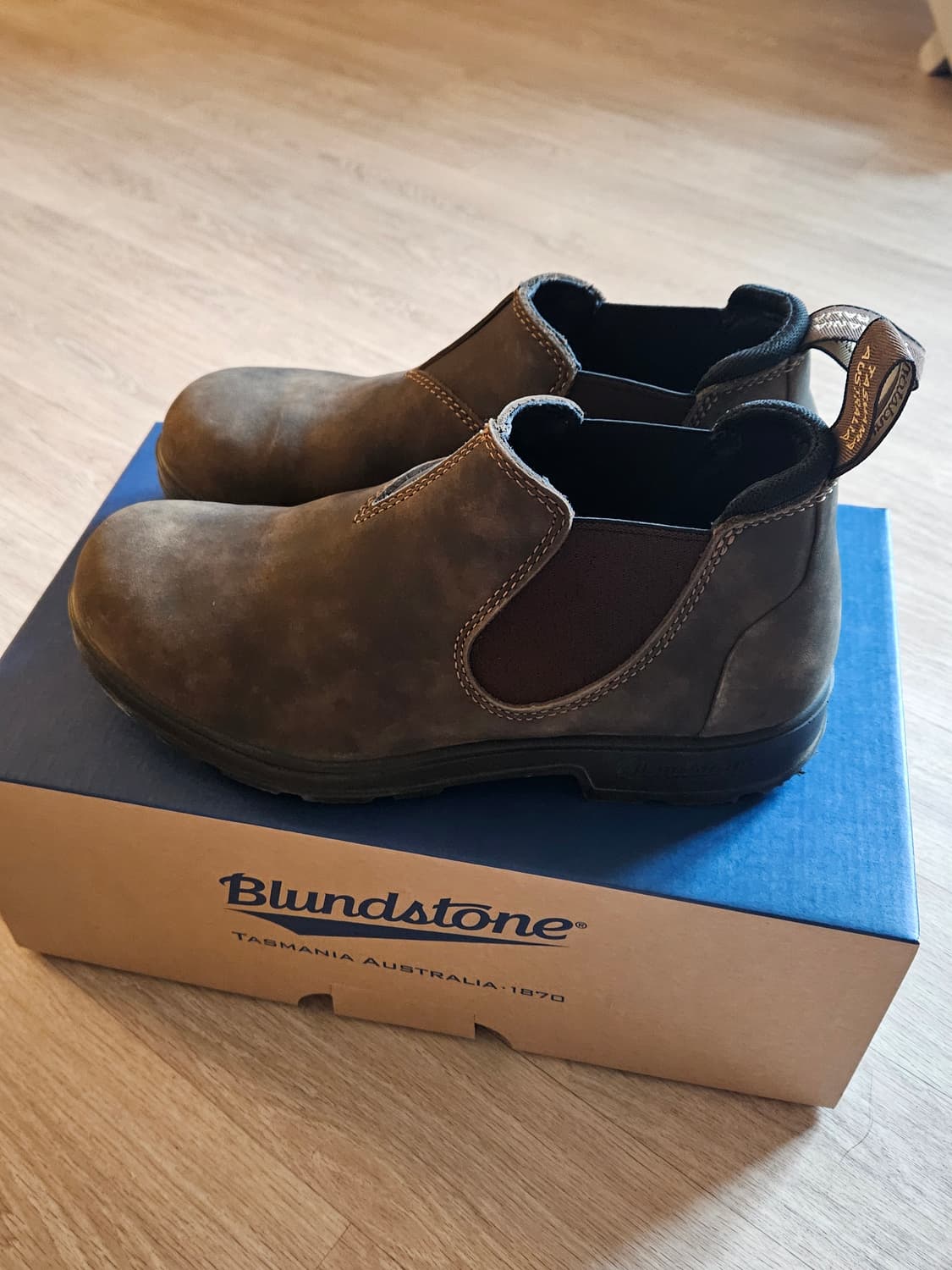 블런드스톤 슬립온부츠 러스틱브라운 AU6(250~255)(1번 착용) 상품이미지2