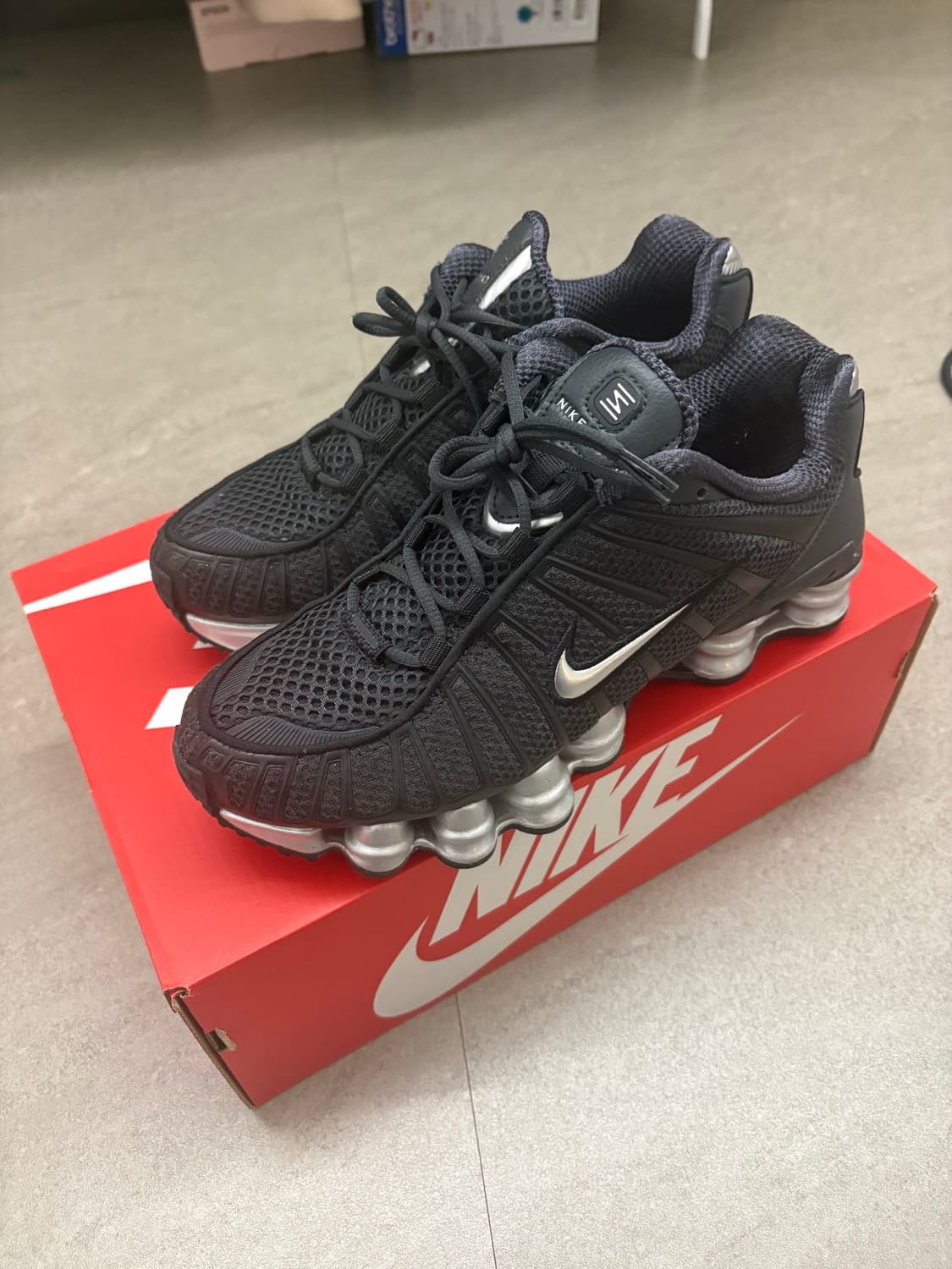 (W)나이키 샥스 TL - 오프 누아르:블랙:메탈릭 실버 (255) 상품이미지1