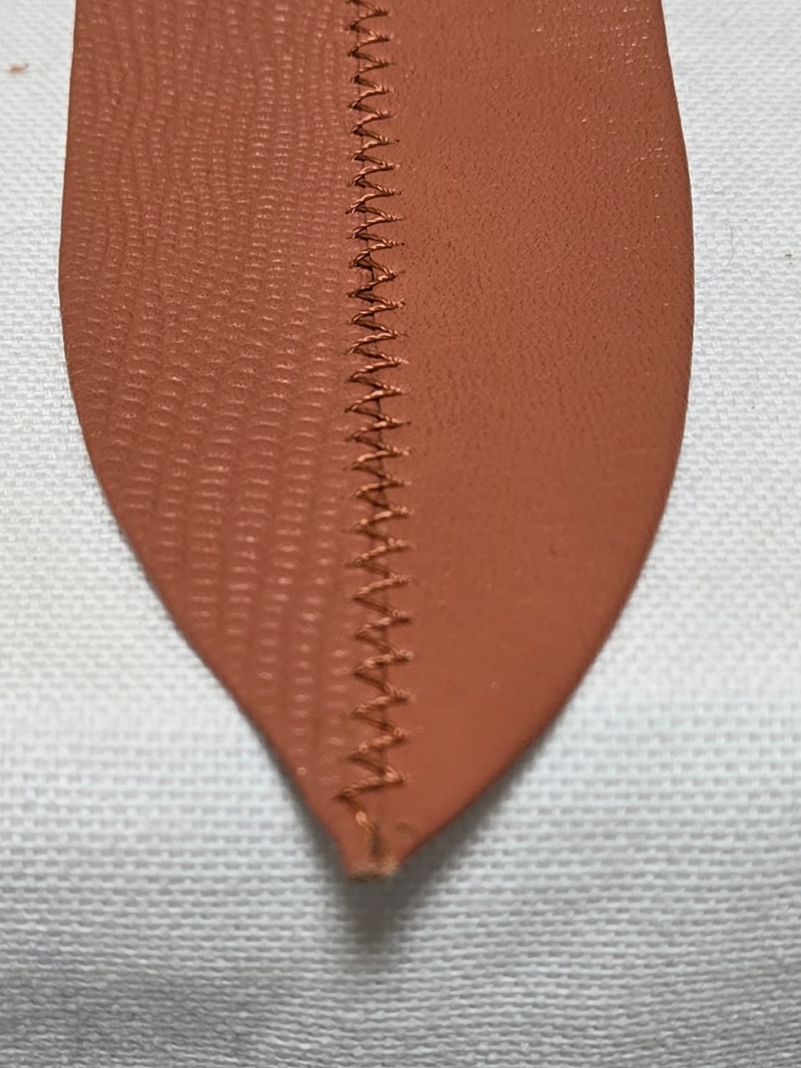 빈티지 브라운 레더 벨트
핸드 스티치 디테일 상품이미지6