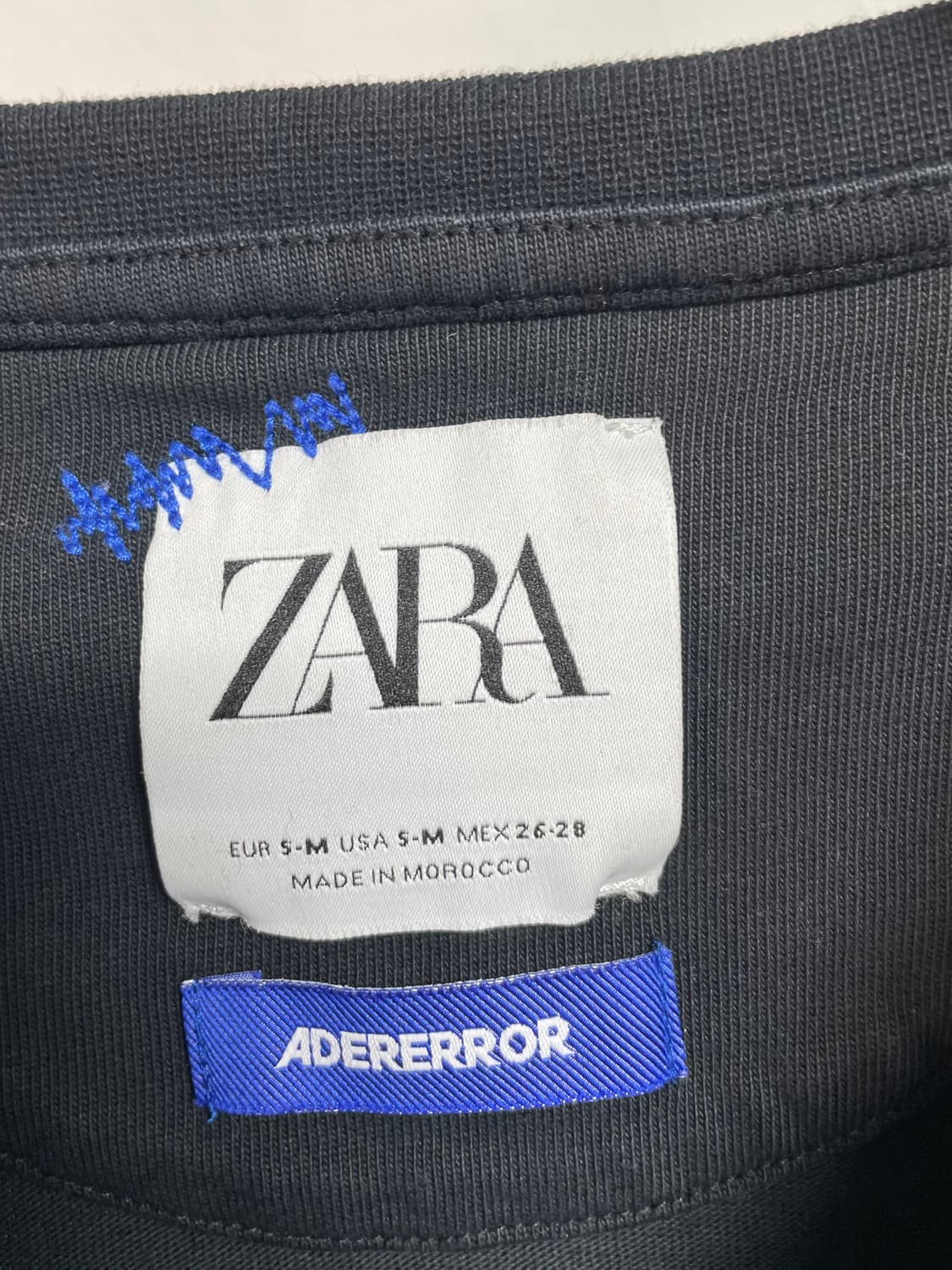 아더에러 X 자라 롱 슬리브 티셔츠 (on.229)   상품이미지7