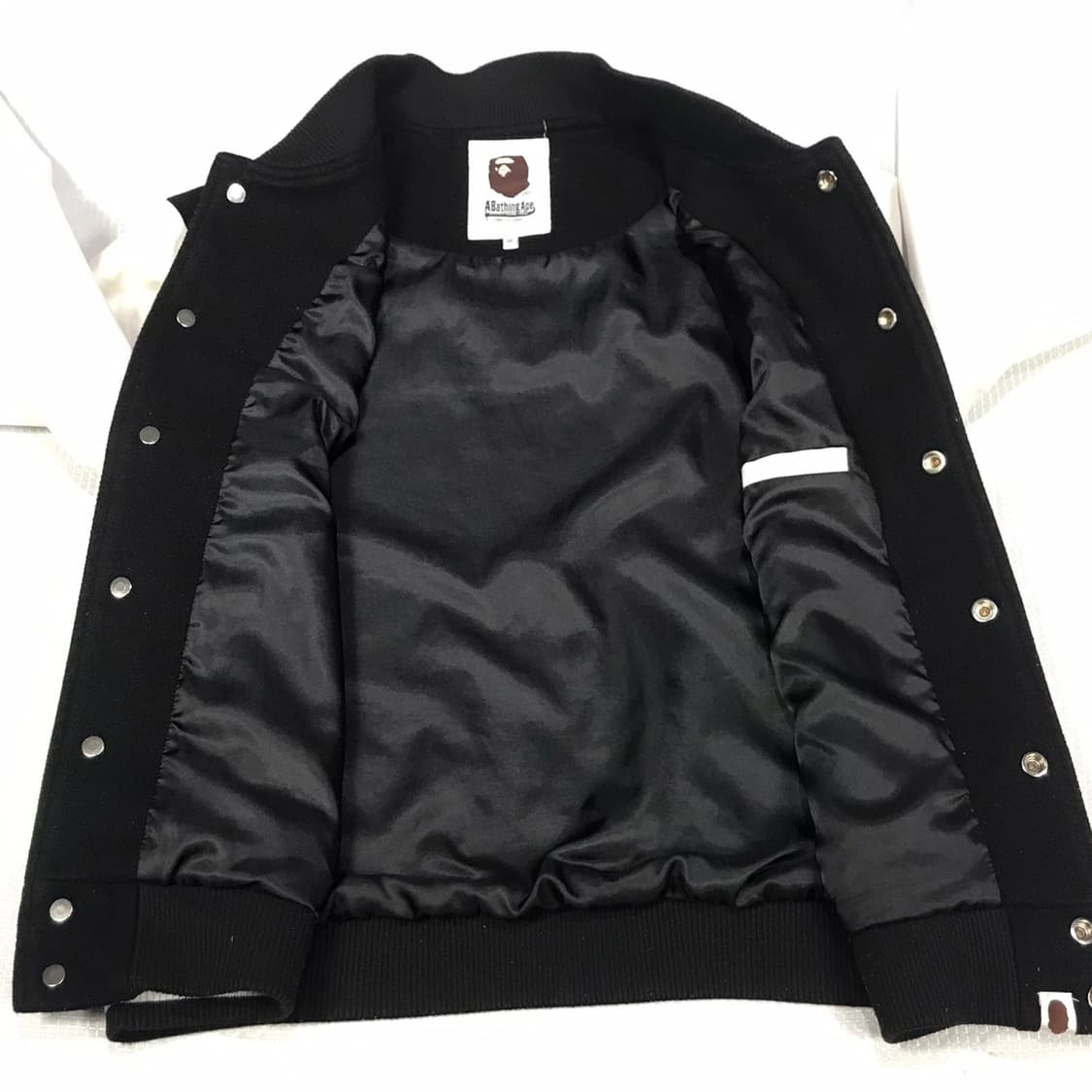 베이프 릴렉스드 핏 바시티 자켓 블랙 상품이미지4