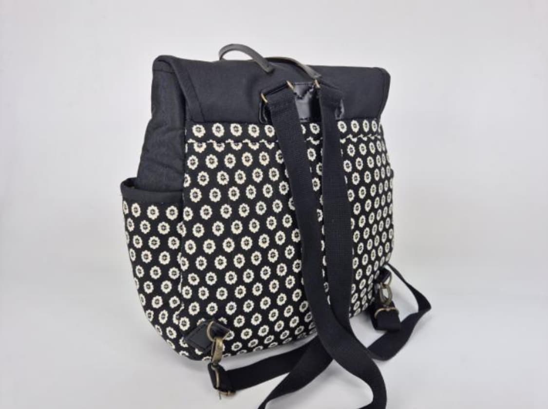 백팩 상품이미지3