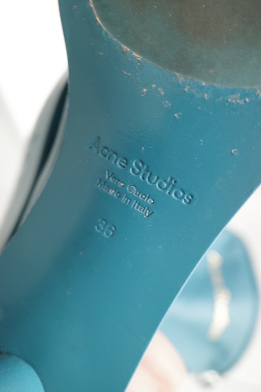 [Acne Studios] 브랜디드 레더 앵글 부츠 상품이미지8