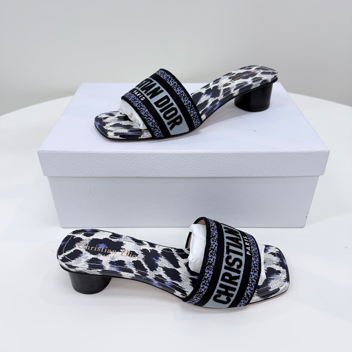 [미사용/235] 디올 디웨이 오블리크 뮬 샌들 힐 슬리퍼 파스텔 퍼플 상품이미지3