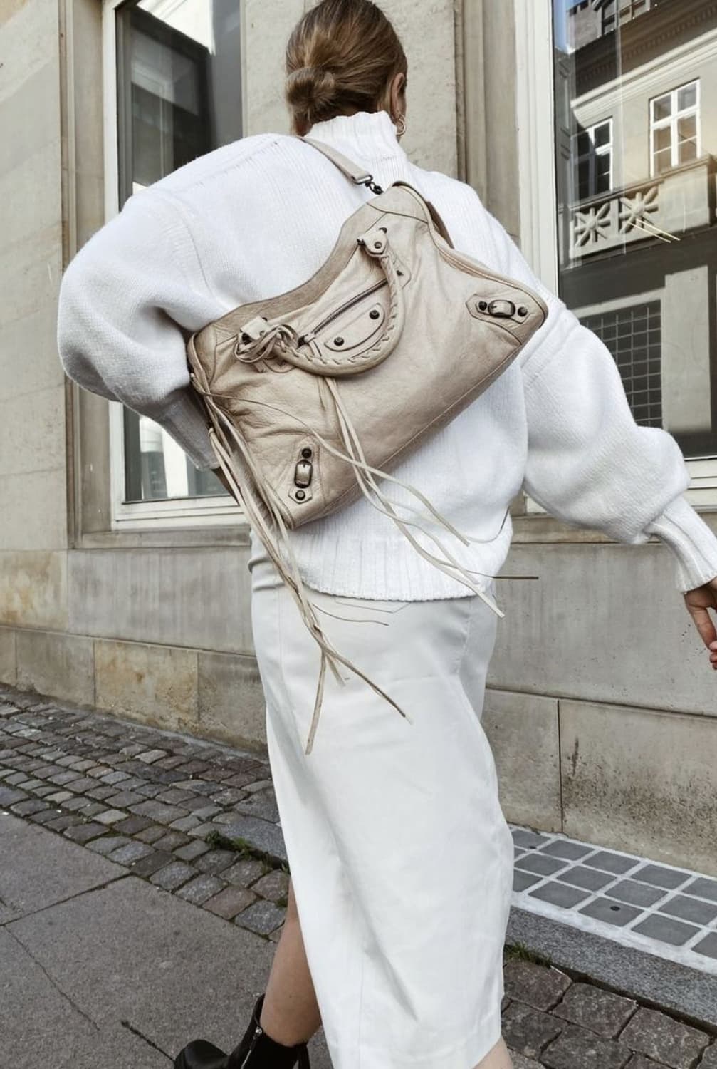 발렌시아가 모터백 아이보리 구해요!  상품이미지2