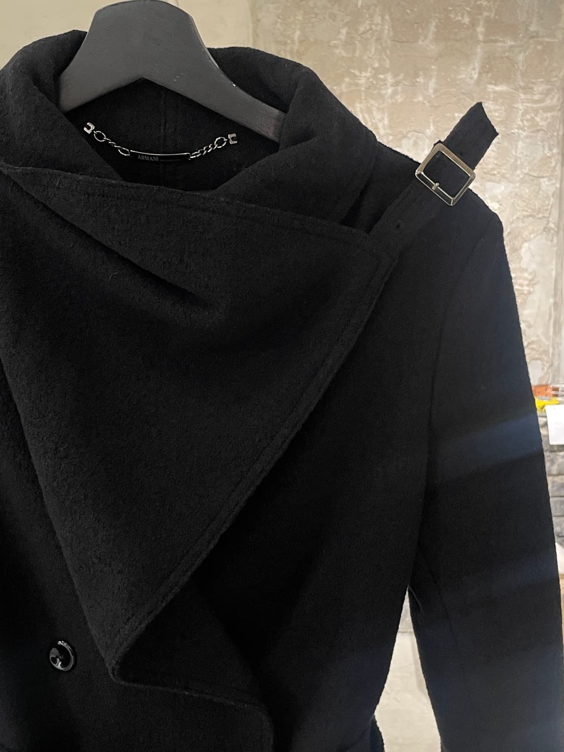 아르마니 꼴레지오니 블랙 드레이프 벨티드 울 코트 상품이미지3