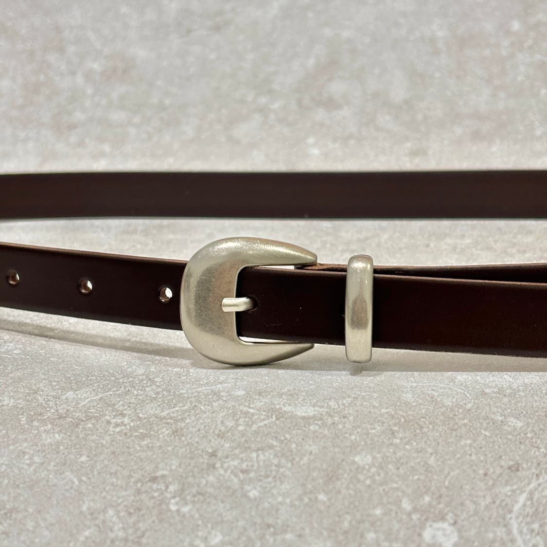 Oribell 라운드 볼드 버클 이탈리아 소가죽 웨스턴 벨트 브라운 상품이미지5