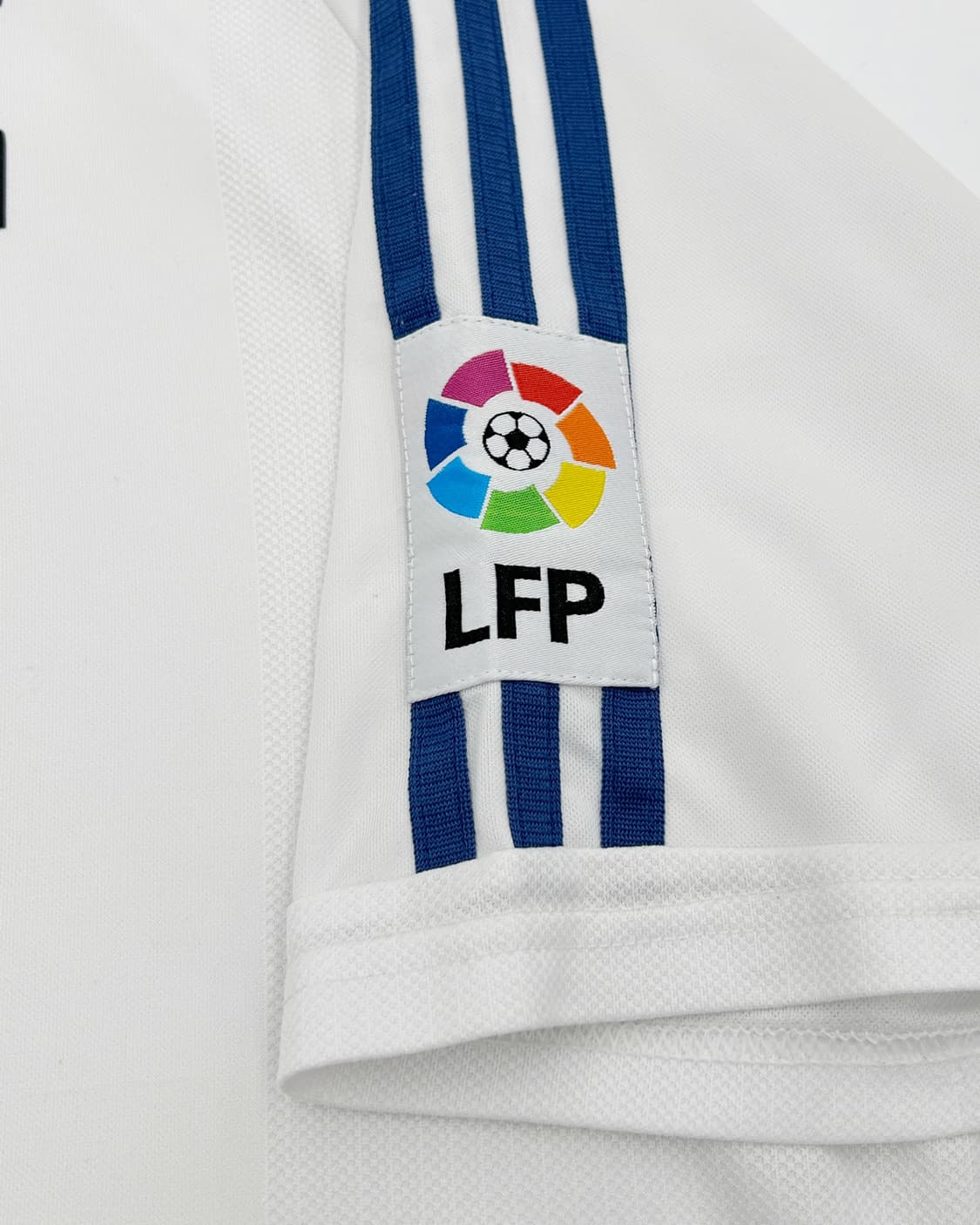 아디다스 01-02 레알 마드리드 100주년 홈 리그킷 지단 상품이미지5