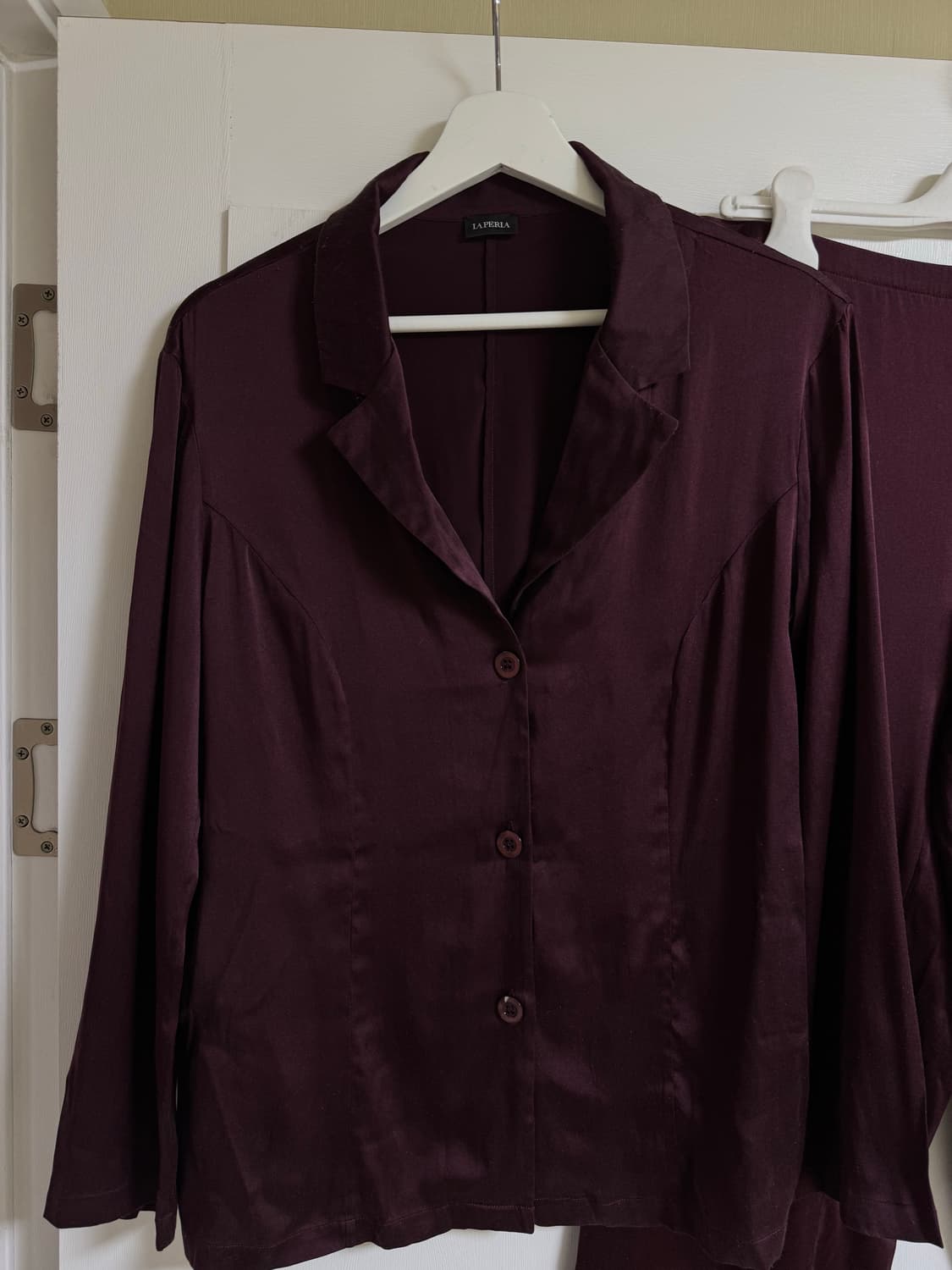 [LA PERLA] 라펠라 버건디 상하의 파자마 잠옷 세트 상품이미지2