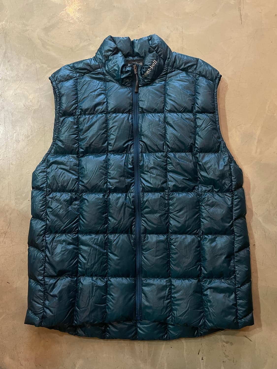 몽벨 재팬 구스다운 경량패딩조끼 L 상품이미지1