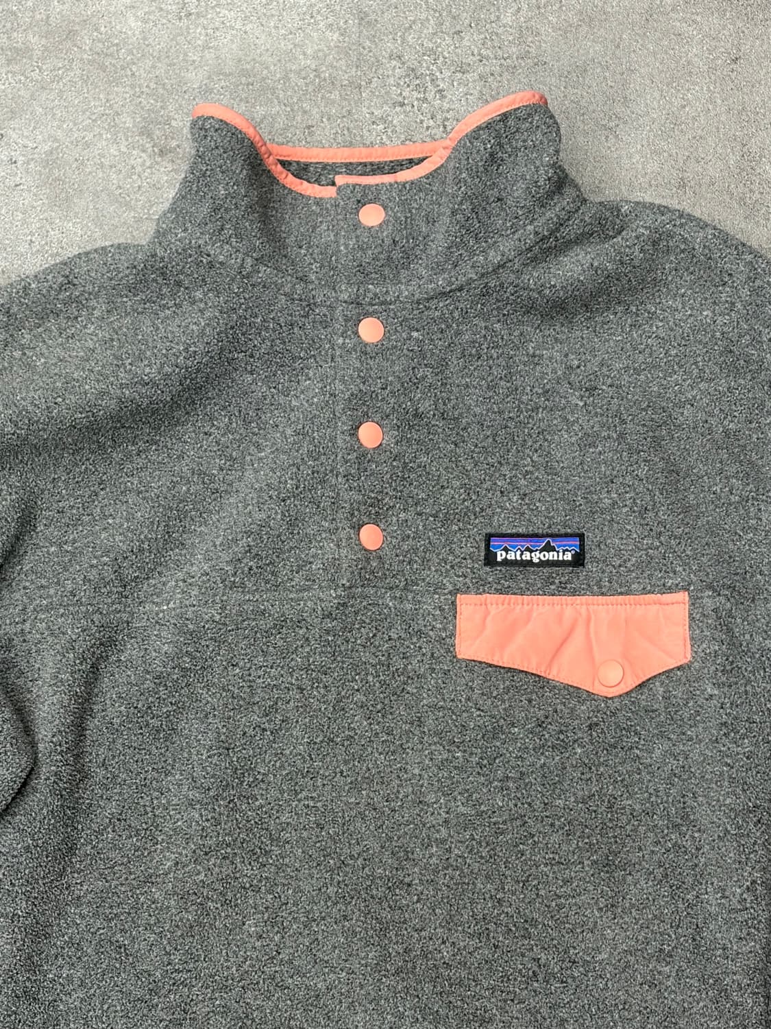 10s 파타고니아 신칠라 회색 플리스 풀오버 상품이미지2