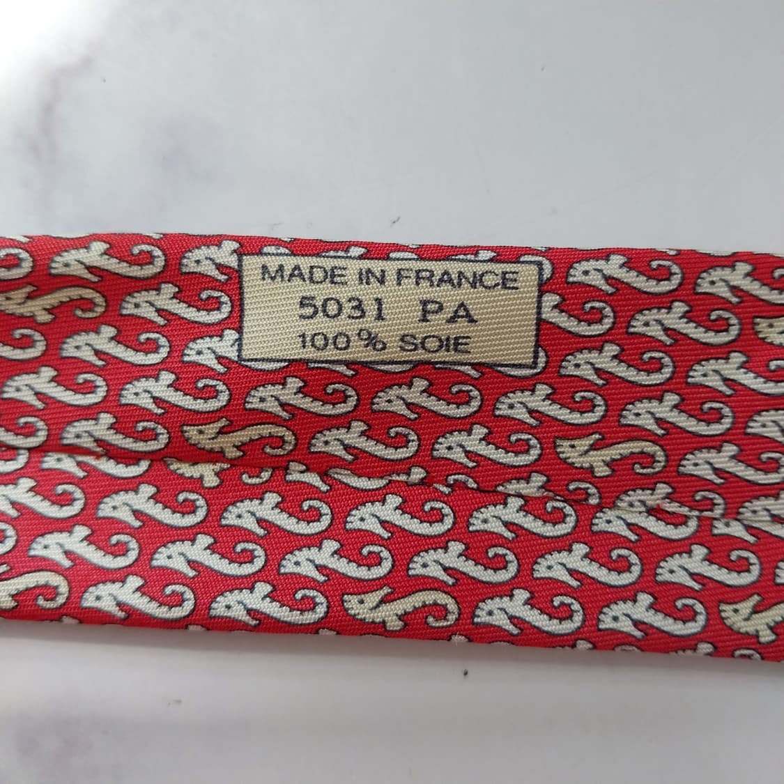 에르메스 실크 레드 해마 패턴 넥타이 9.0cm A+등급 K2548 상품이미지10