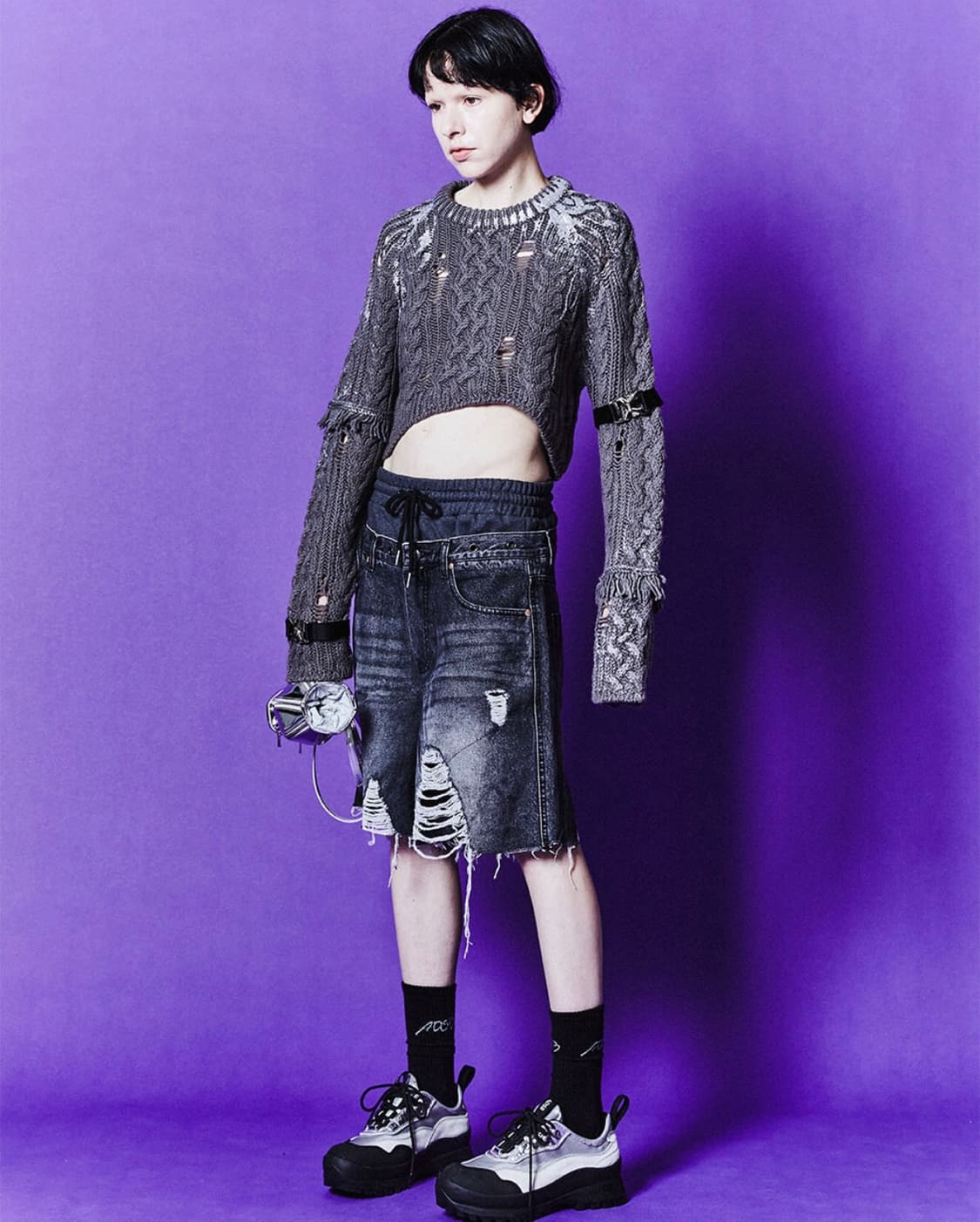 앤더슨벨포우먼 실버 크롭 니트 풀오버 그레이 상품이미지1