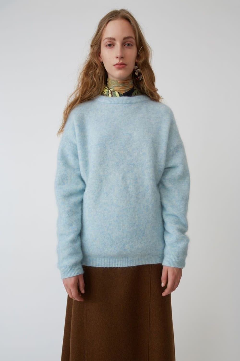 아크네스튜디오 드라마틱 모 스웨터 상품이미지1