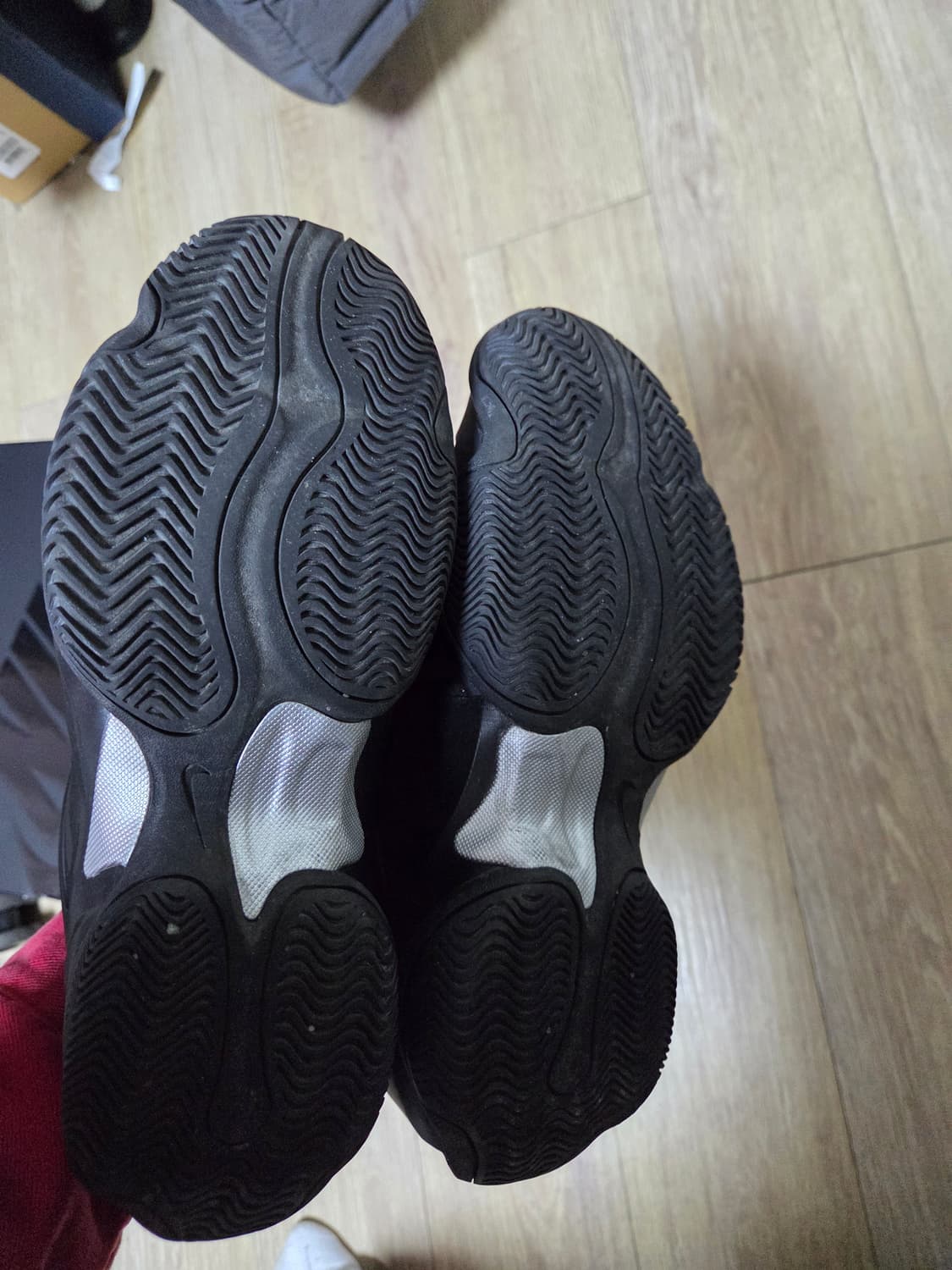 나이키 슈프림 에어 줌 코트포짓 260 상품이미지5