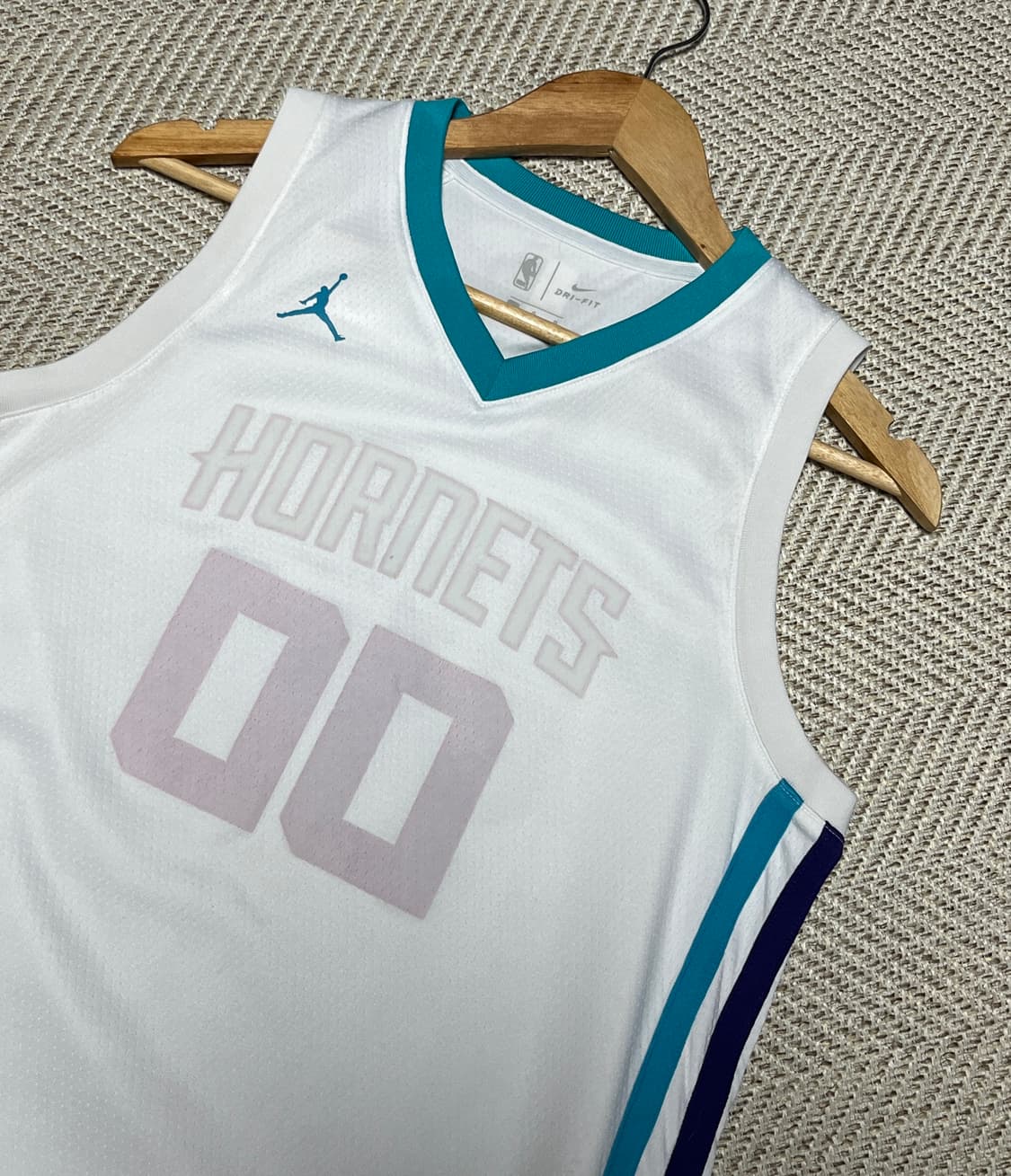 공용 조던 X NBA 샬럿 호네츠 스윙맨 슬리브리스 져지 L 상품이미지5