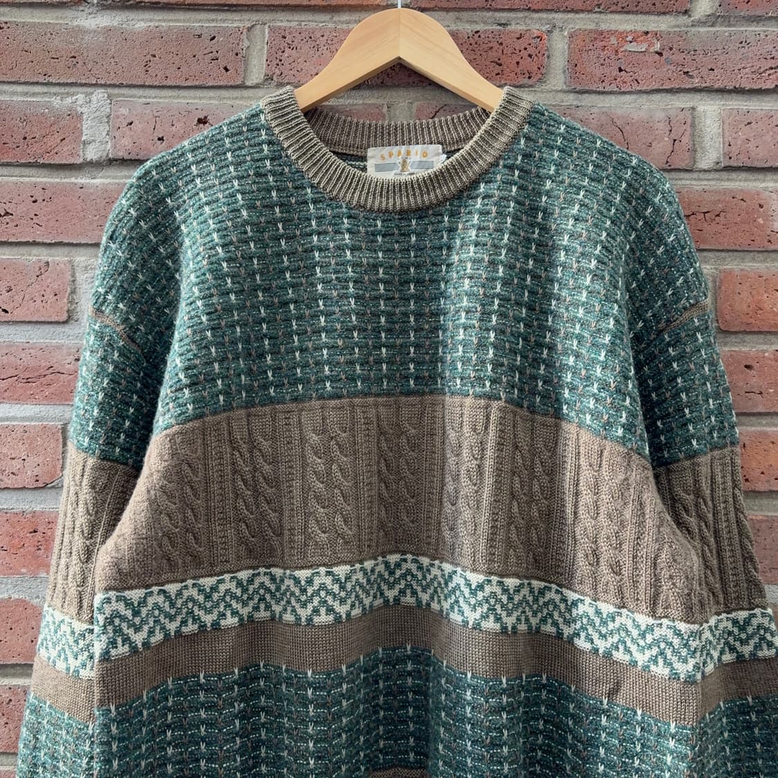 스파리오 패턴 니트 스웨터 (일본 생산) 상품이미지2