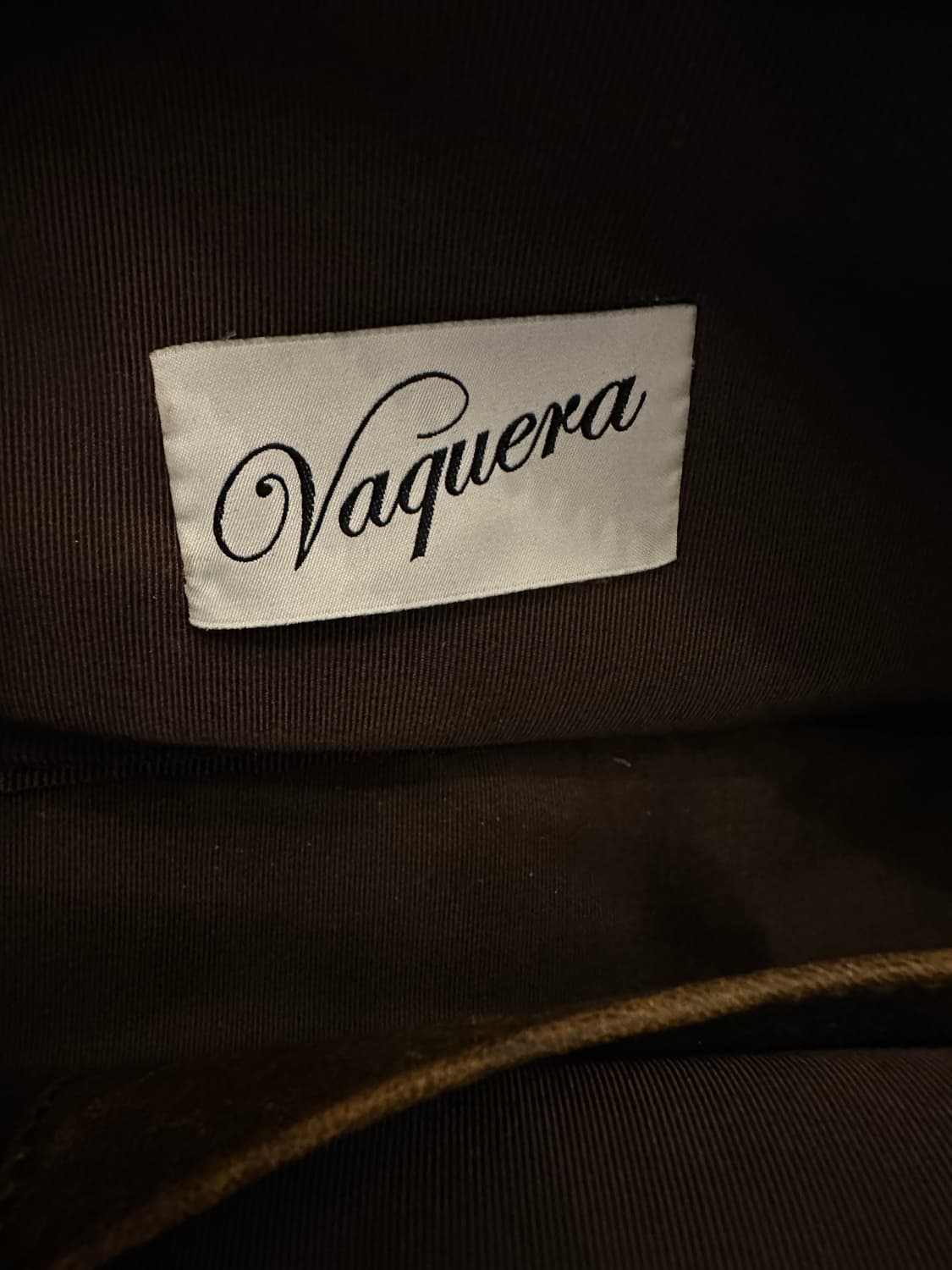 Vaquera 바퀘라 바이올린 숄더백 다크 브라운 상품이미지10