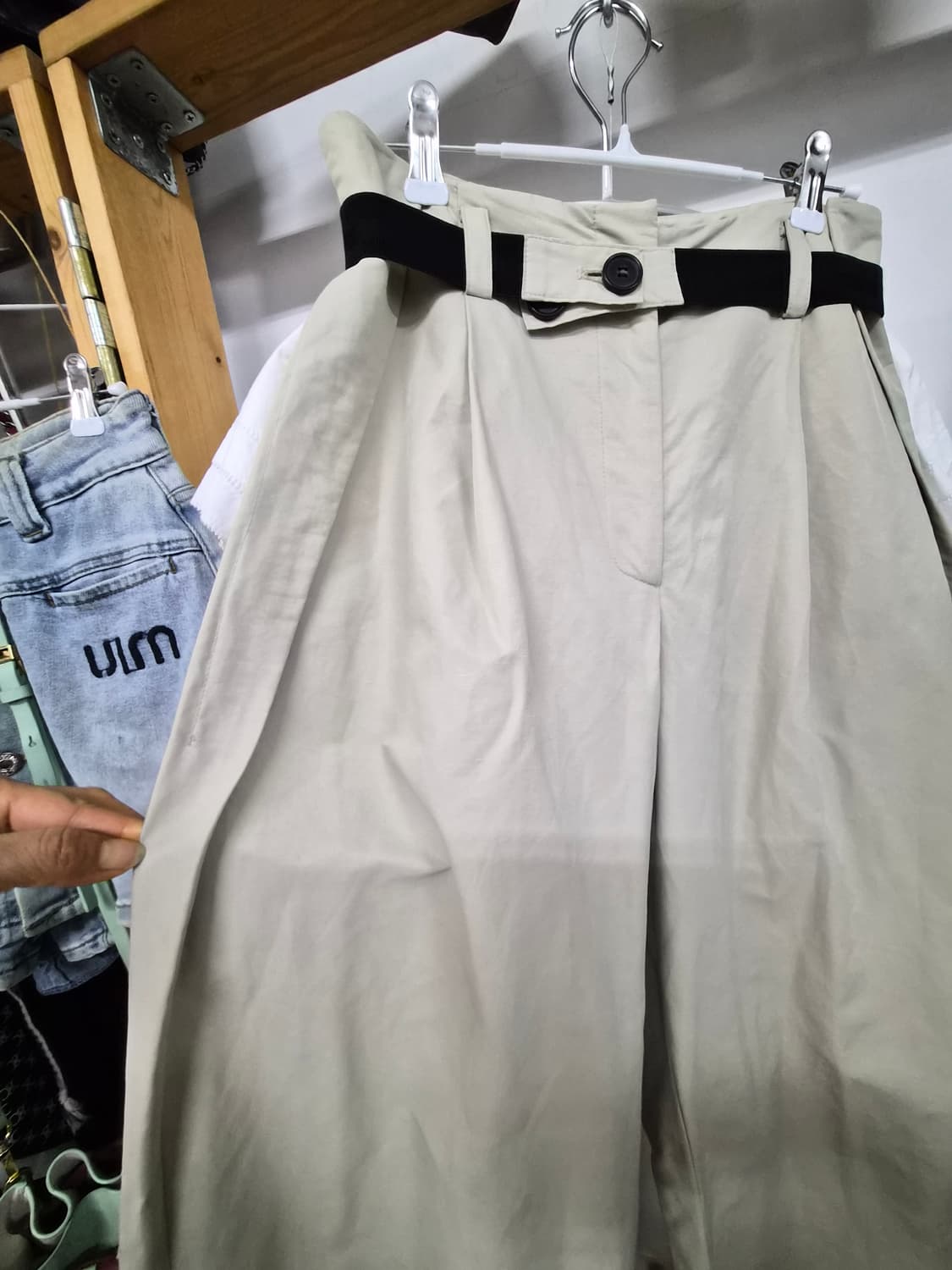 쟈니헤잇재즈 프릴 블라우스. jsnewyork 커브드벨트 팬츠 상품이미지8