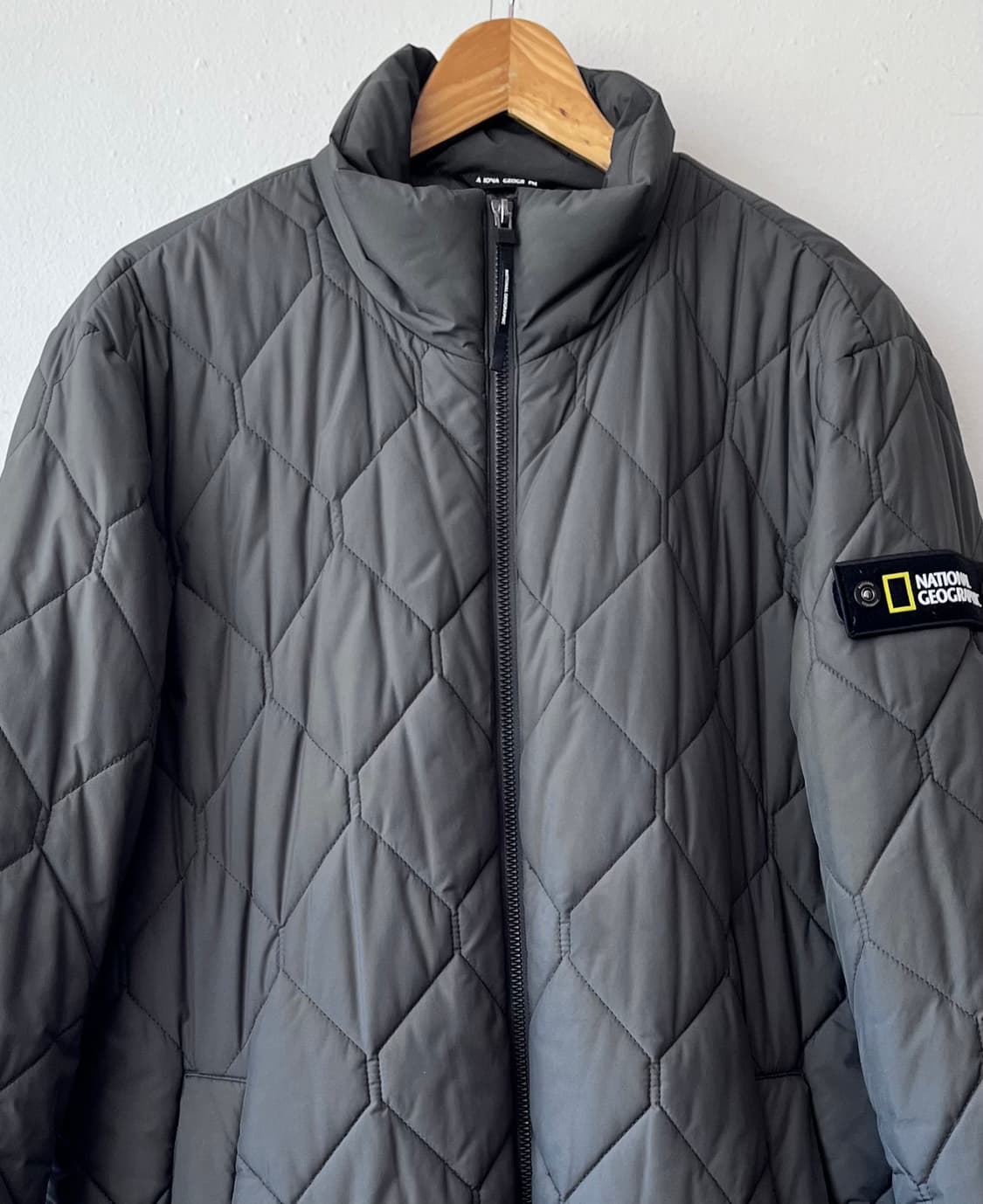 내셔널지오그래픽 남성 하프누빔패딩 상품이미지2