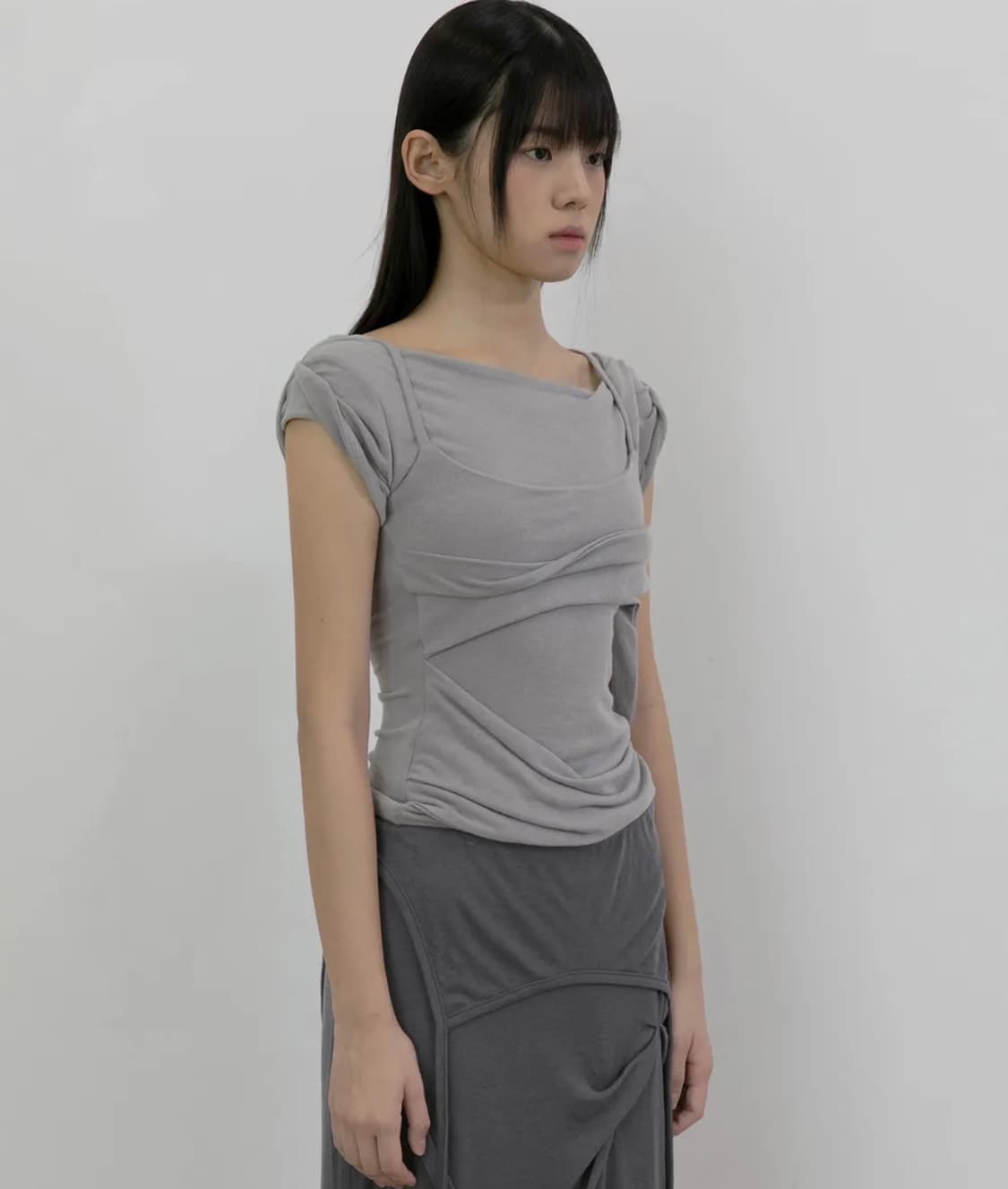 플레어업 레이어드 뷔스티에 티셔츠 그레이 상품이미지2