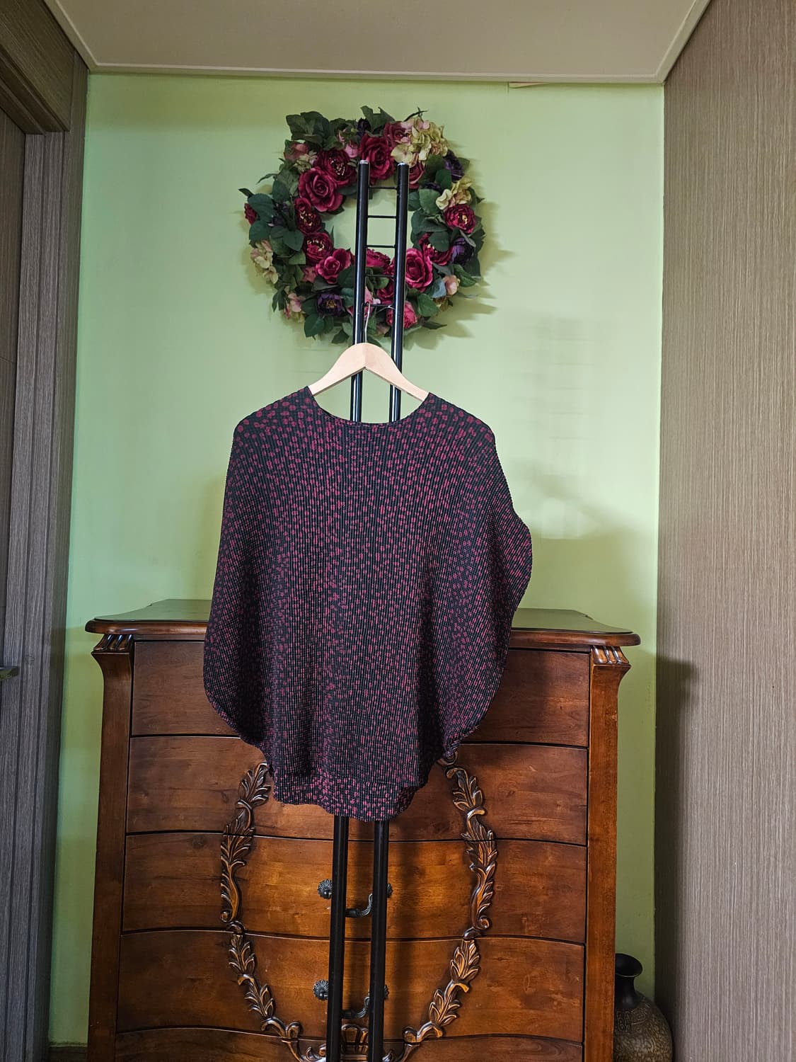 이상봉 주름블라우스(2020년) 상품이미지1