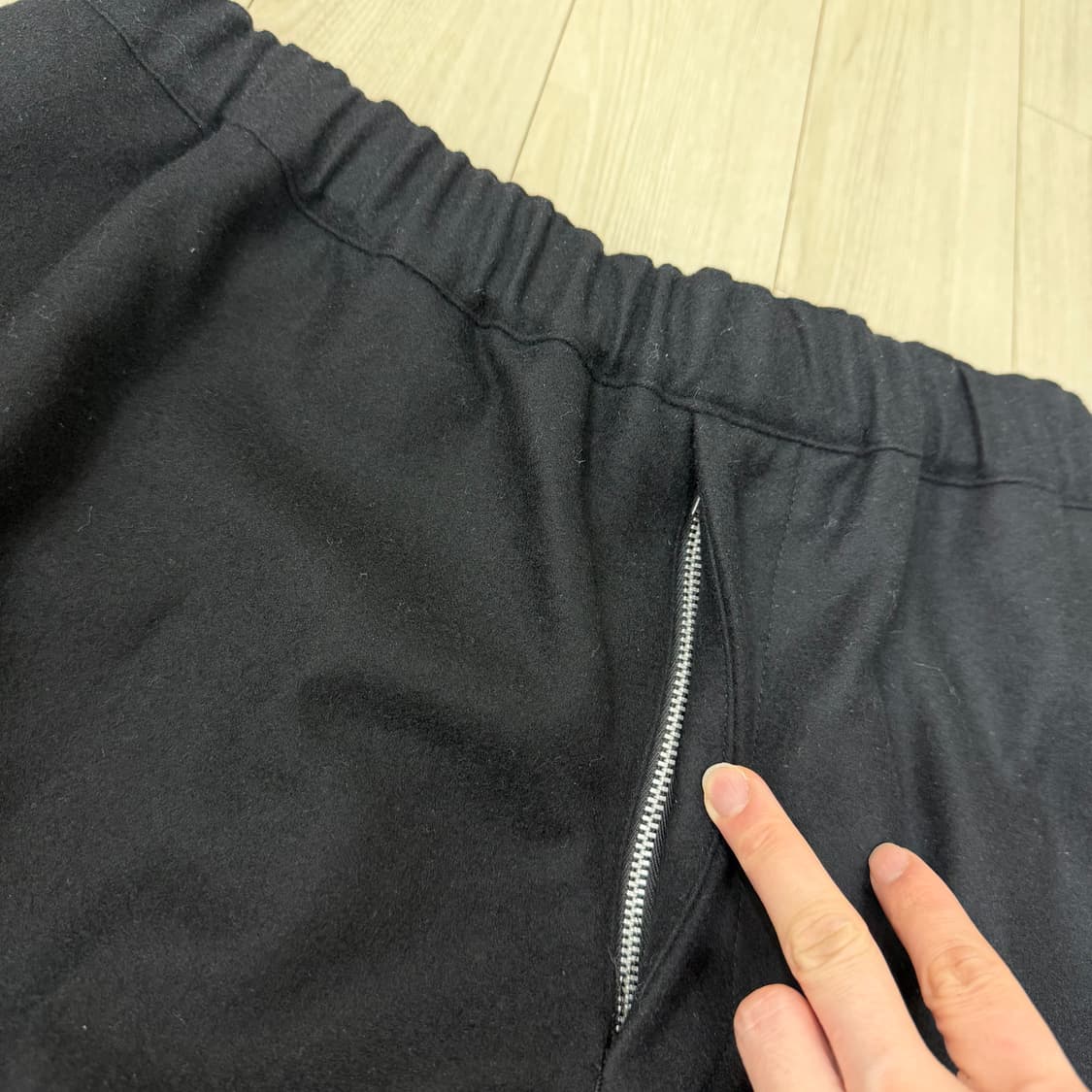 L) 꼼데가르송 블랙 플란넬 팬츠 블랙 상품이미지5